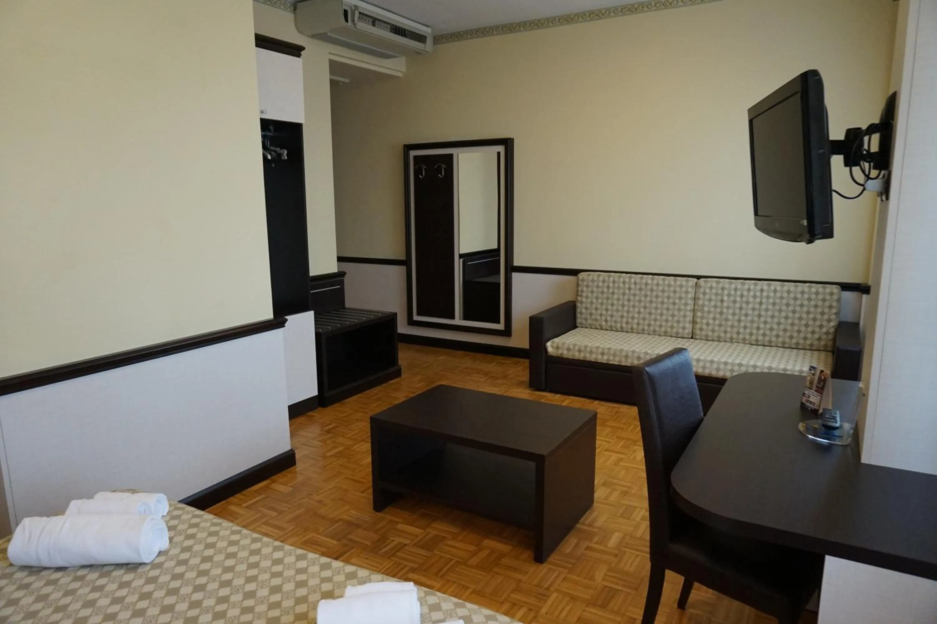 Decorative detail in Hotel Astoria