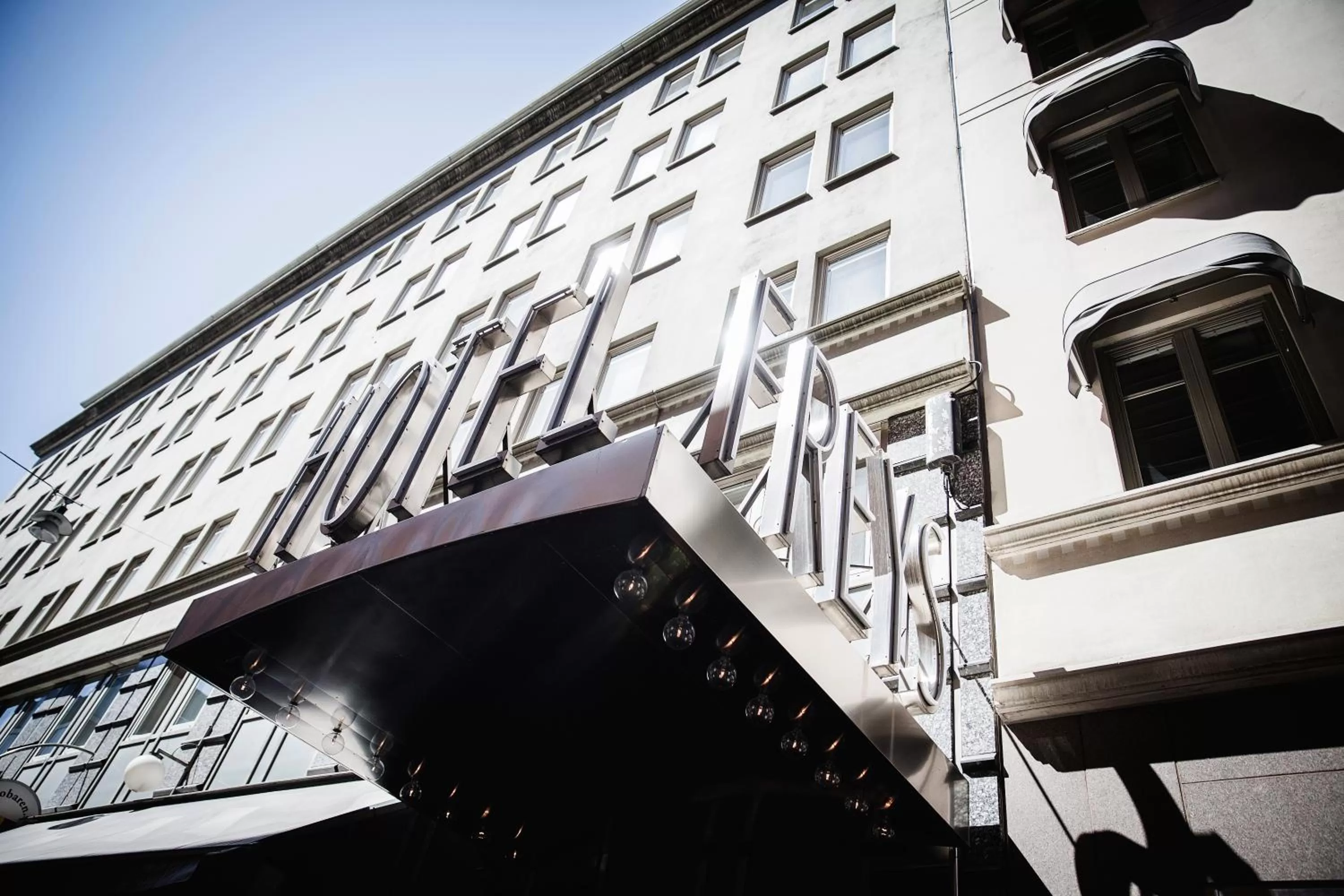 Facade/entrance in Freys Hotel