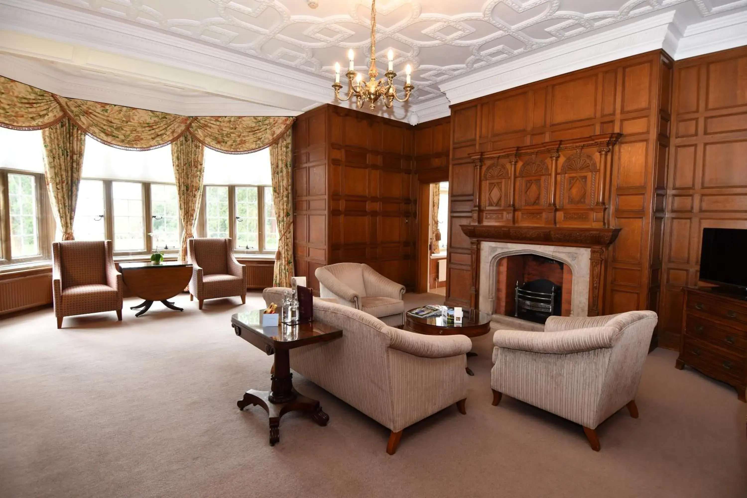 Master Suite in Tylney Hall Hotel