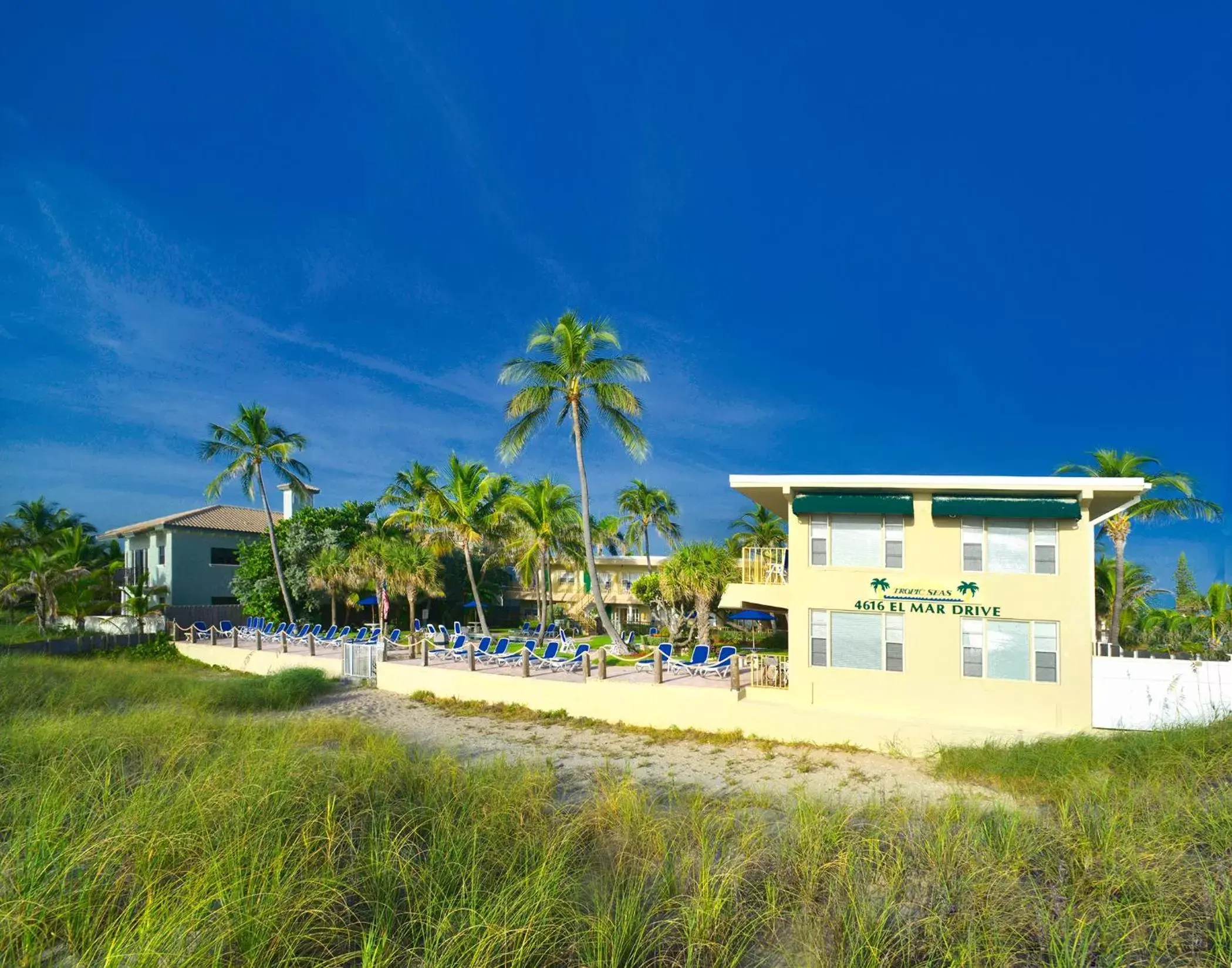 Property building in Tropic Seas Resort