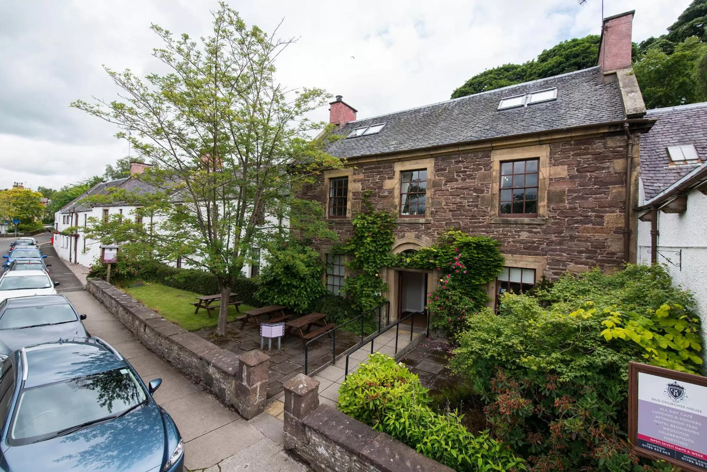 Facade/entrance, Property Building in Old Churches House