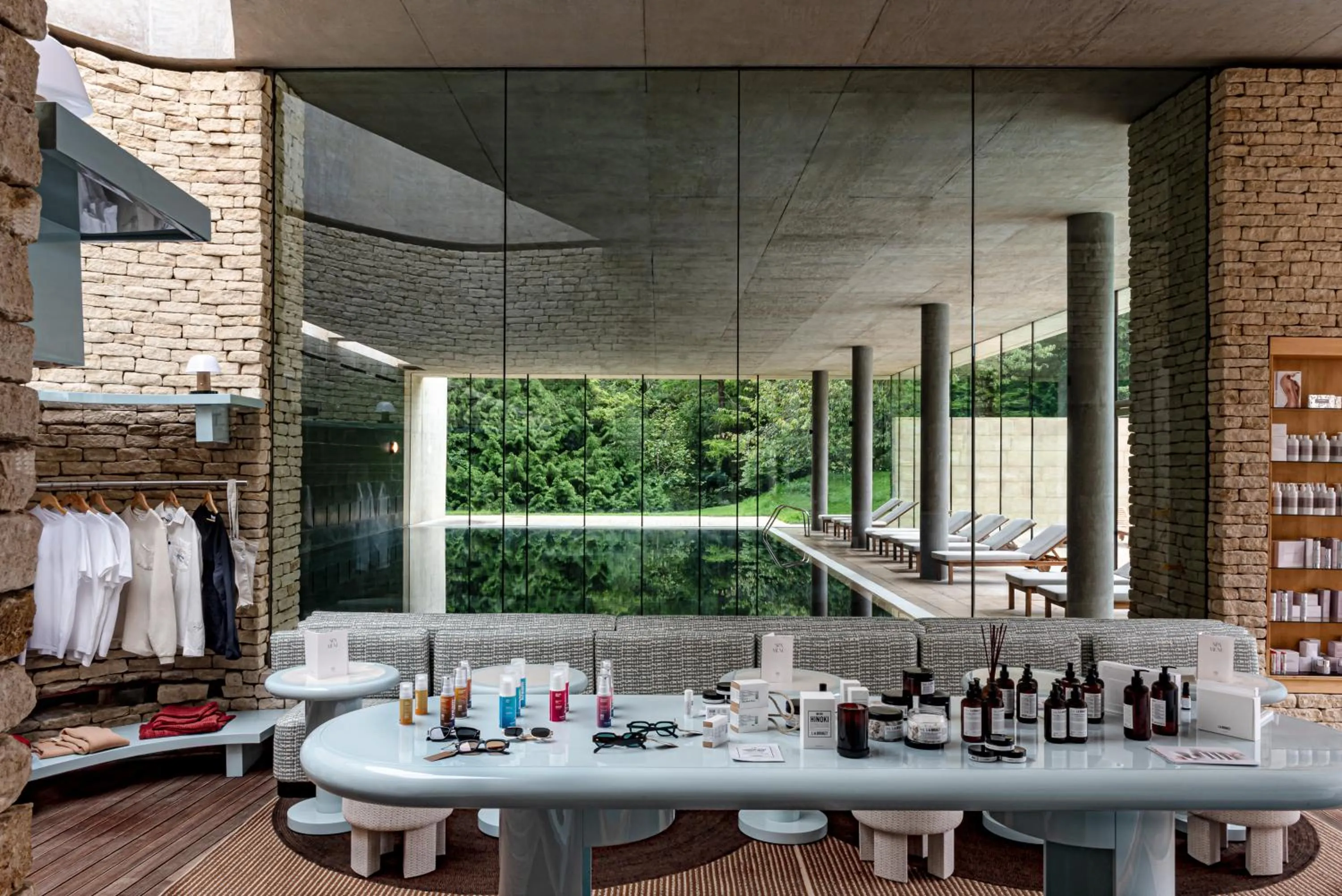 Spa and wellness centre/facilities in Cowley Manor Experimental