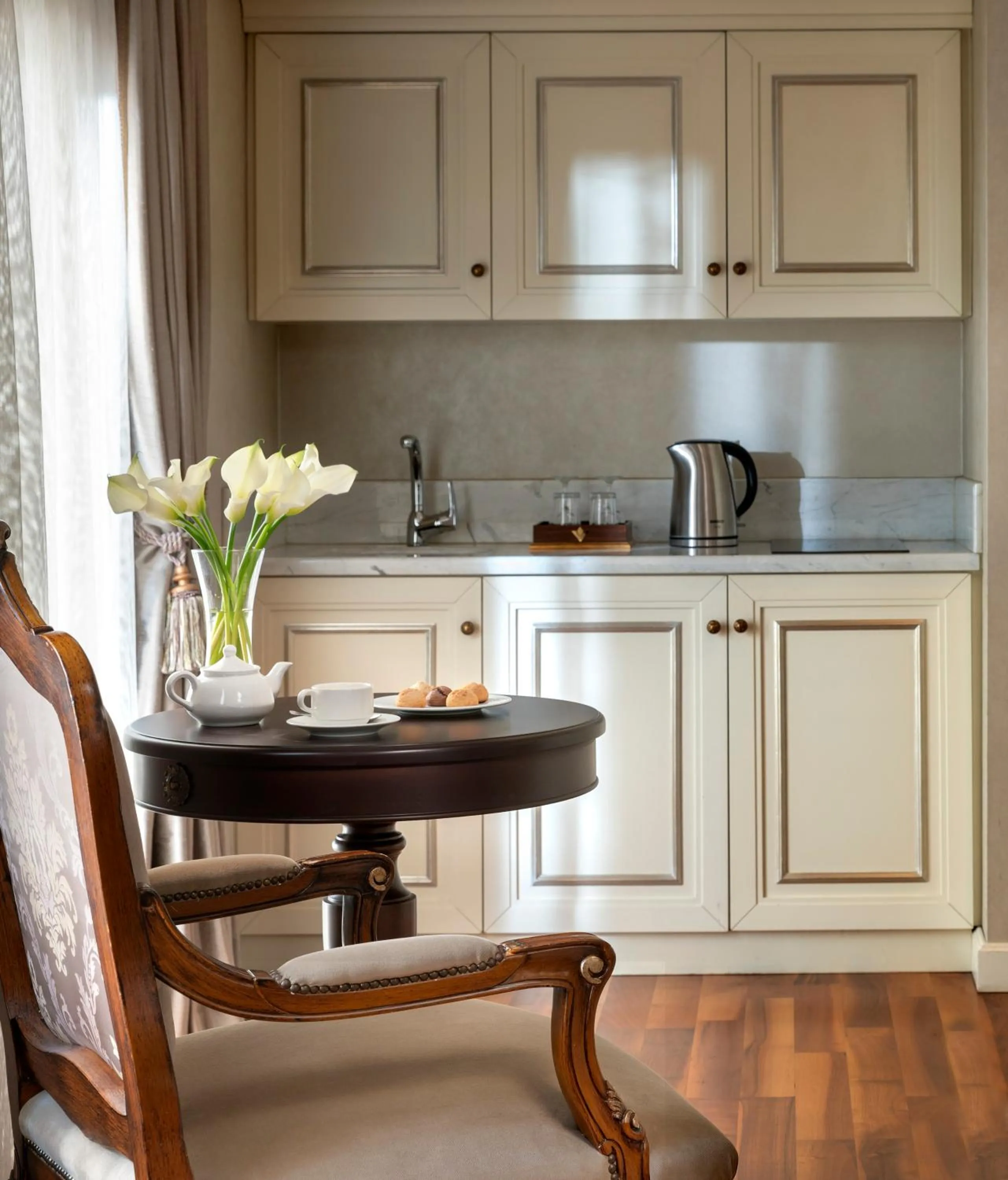 Seating area in Rixos Pera Istanbul