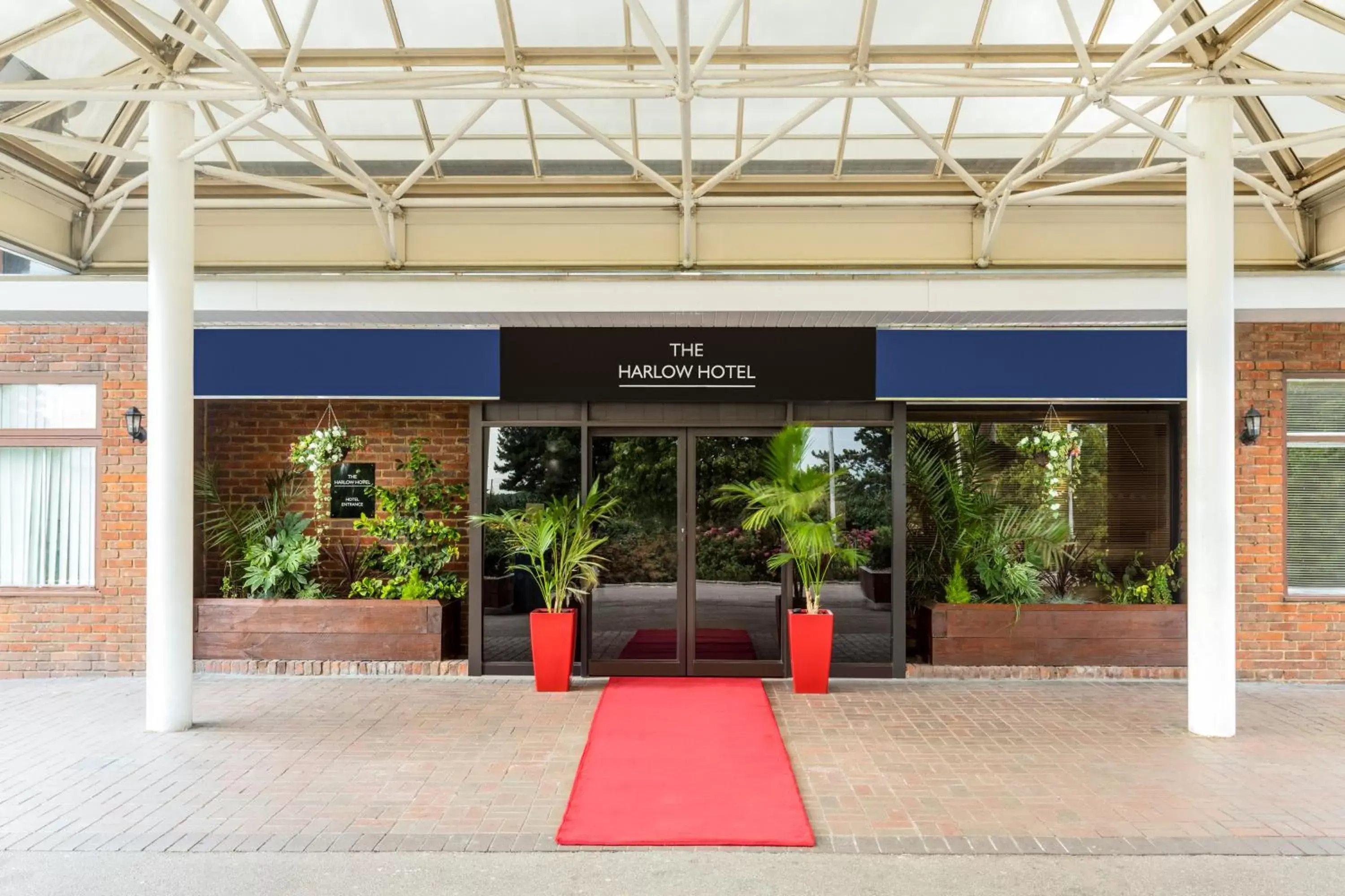 Facade/entrance in The Harlow Hotel By AccorHotels