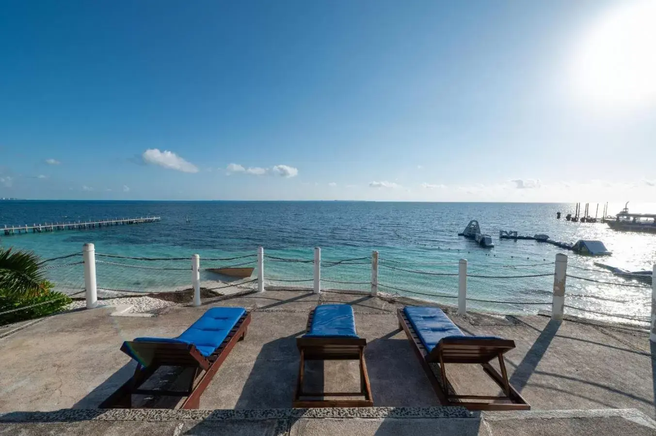 Beach, Swimming Pool in Hotel Dos Playas Faranda Cancún