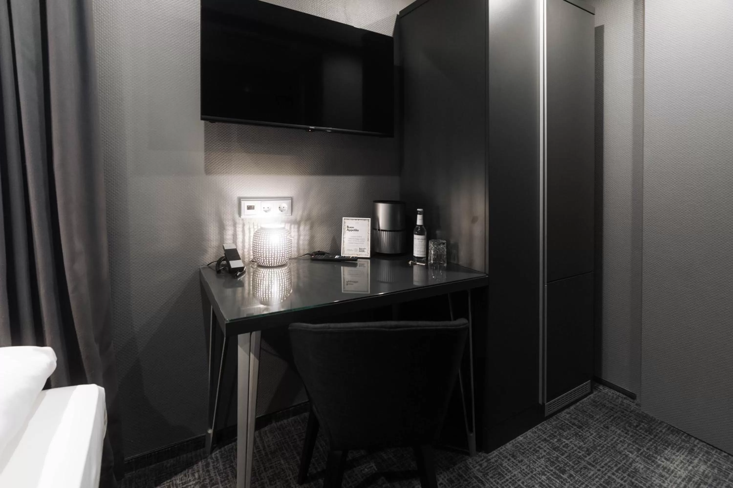 TV and multimedia in Hotel am Augustinerplatz