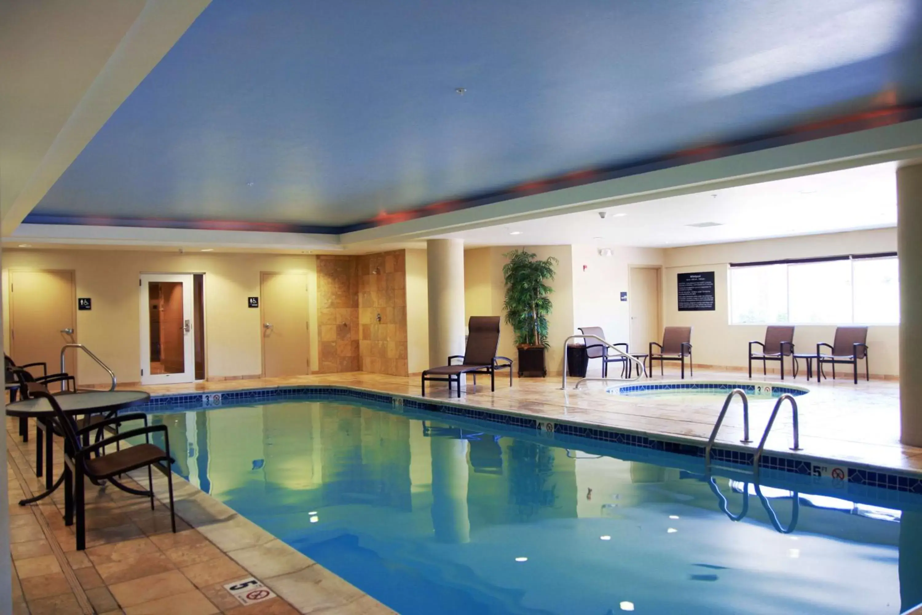 Pool view, Swimming Pool in Hampton Inn & Suites Wells-Ogunquit