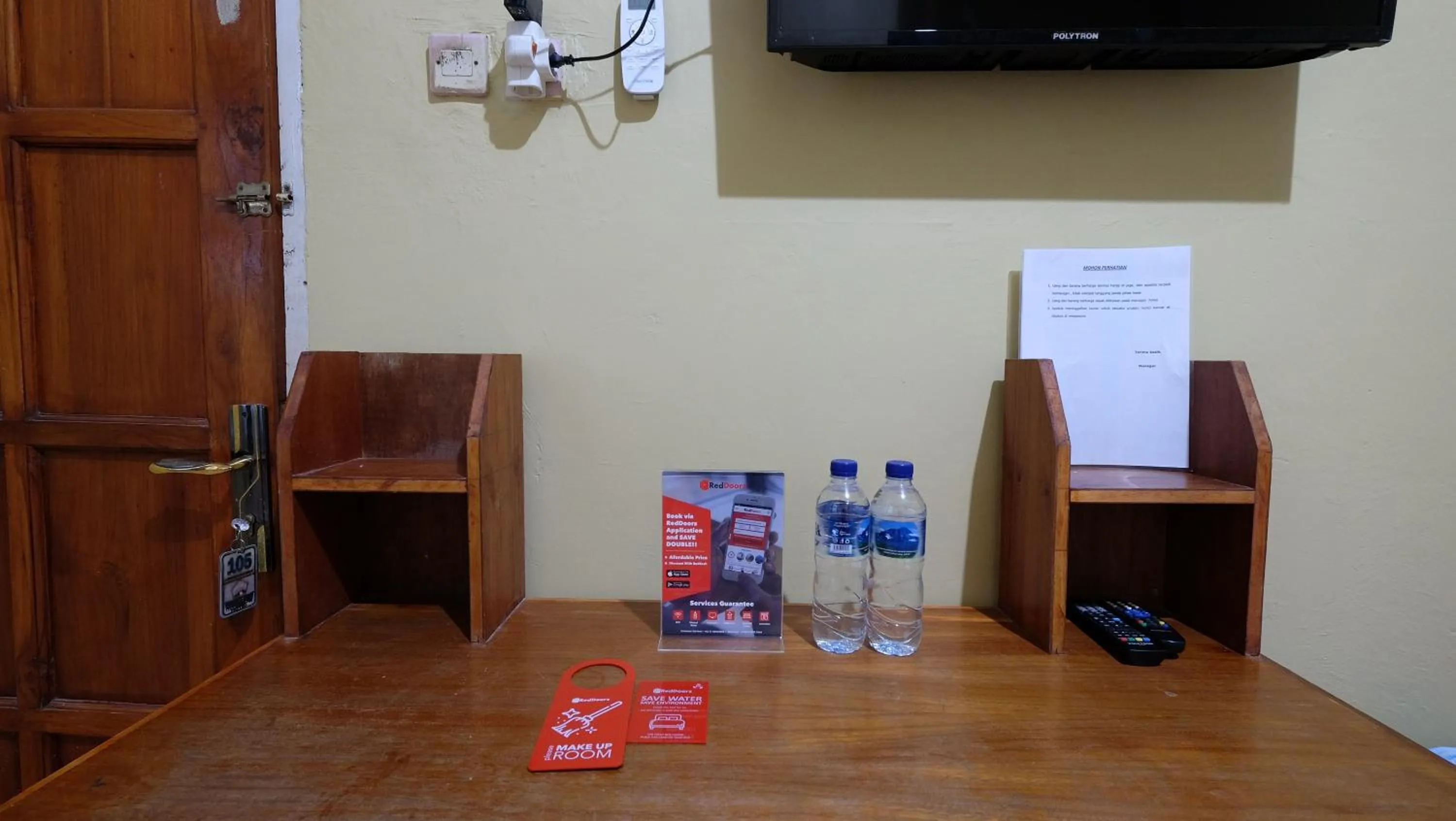 Bedroom in RedDoorz near Mangrove Forest Kupang