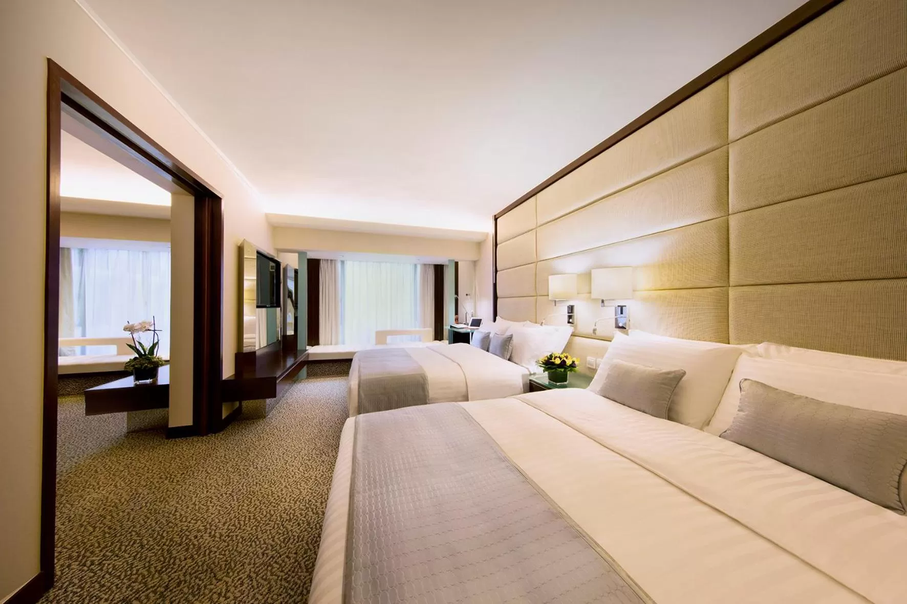 Bed in Regal Kowloon Hotel