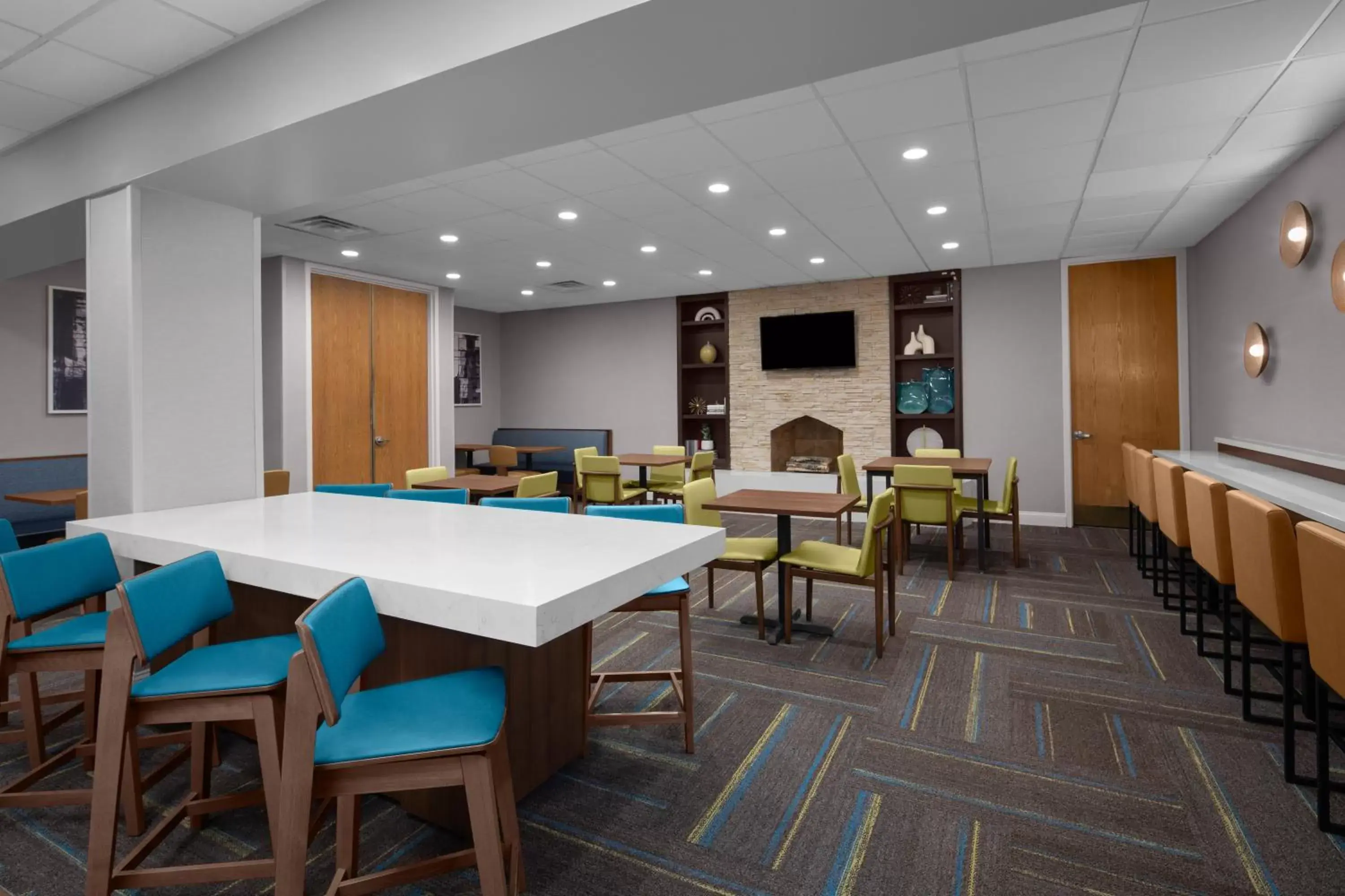 Dining area in Residence Inn White Plains Westchester County
