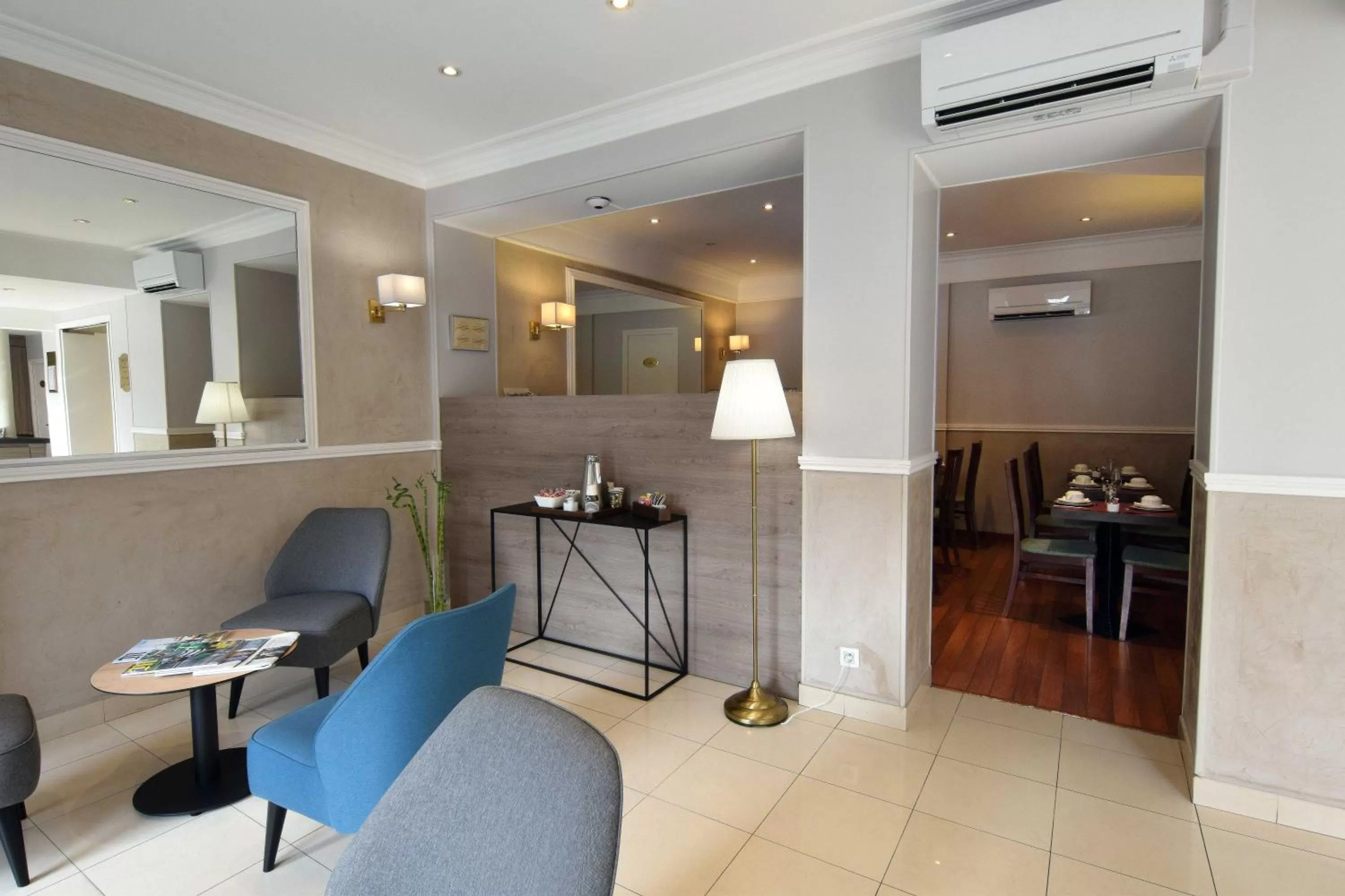 Living room in Alyss Saphir Cambronne Eiffel