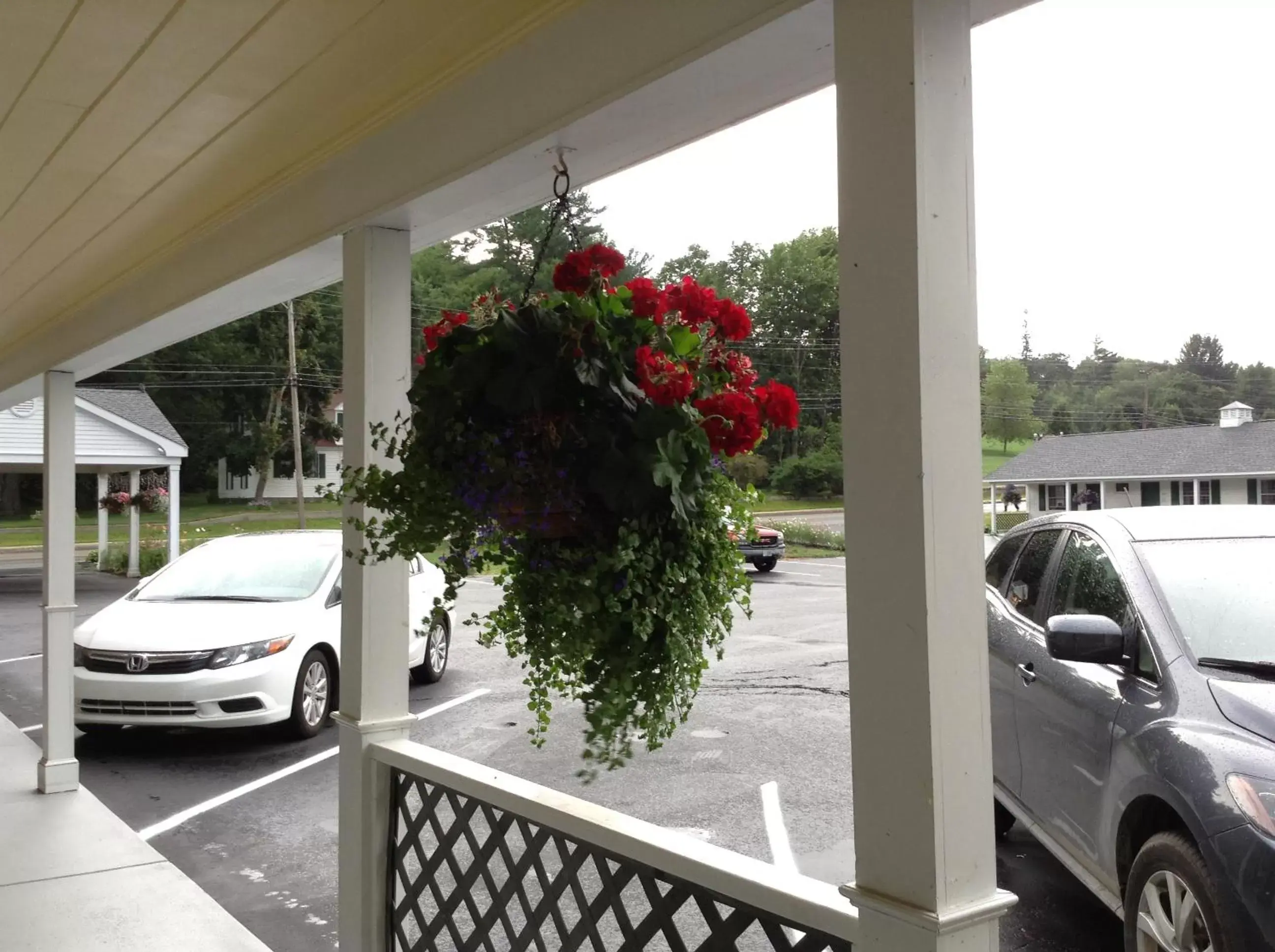 Seating area, Balcony/Terrace in Briarcliff Motel