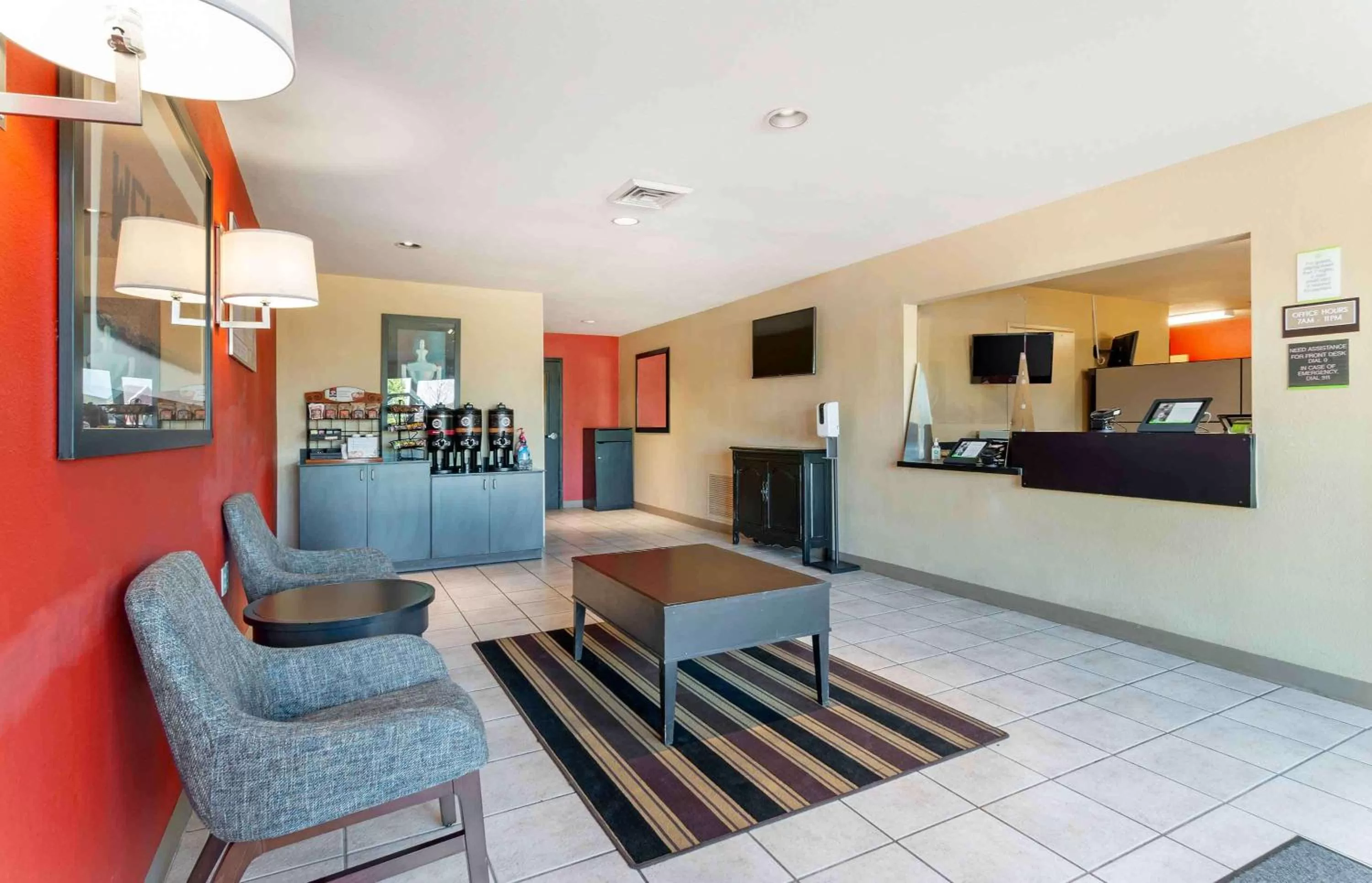 Lobby or reception in Extended Stay America Select Suites - St Louis - Earth City