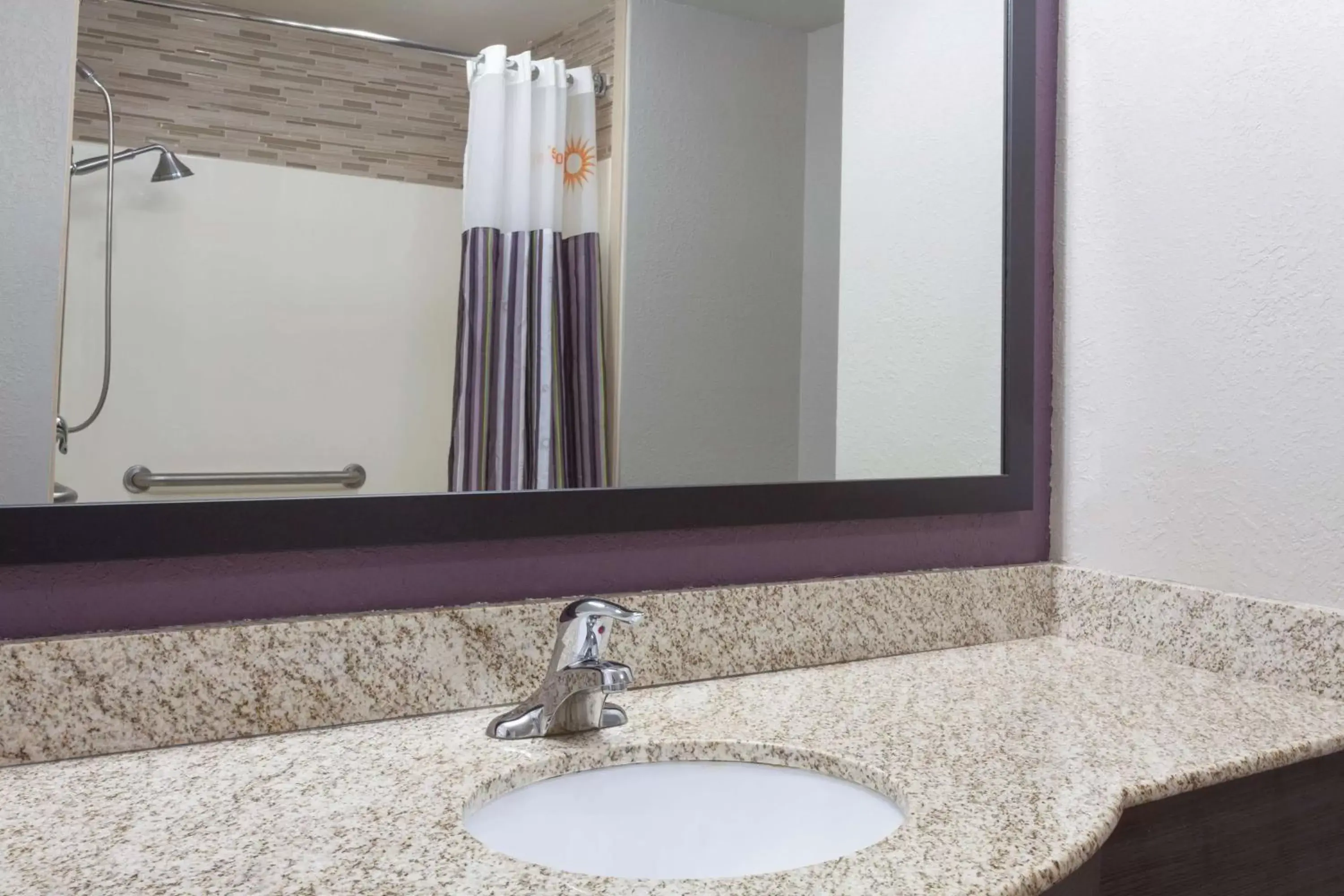 Photo of the whole room, Bathroom in La Quinta by Wyndham Covington