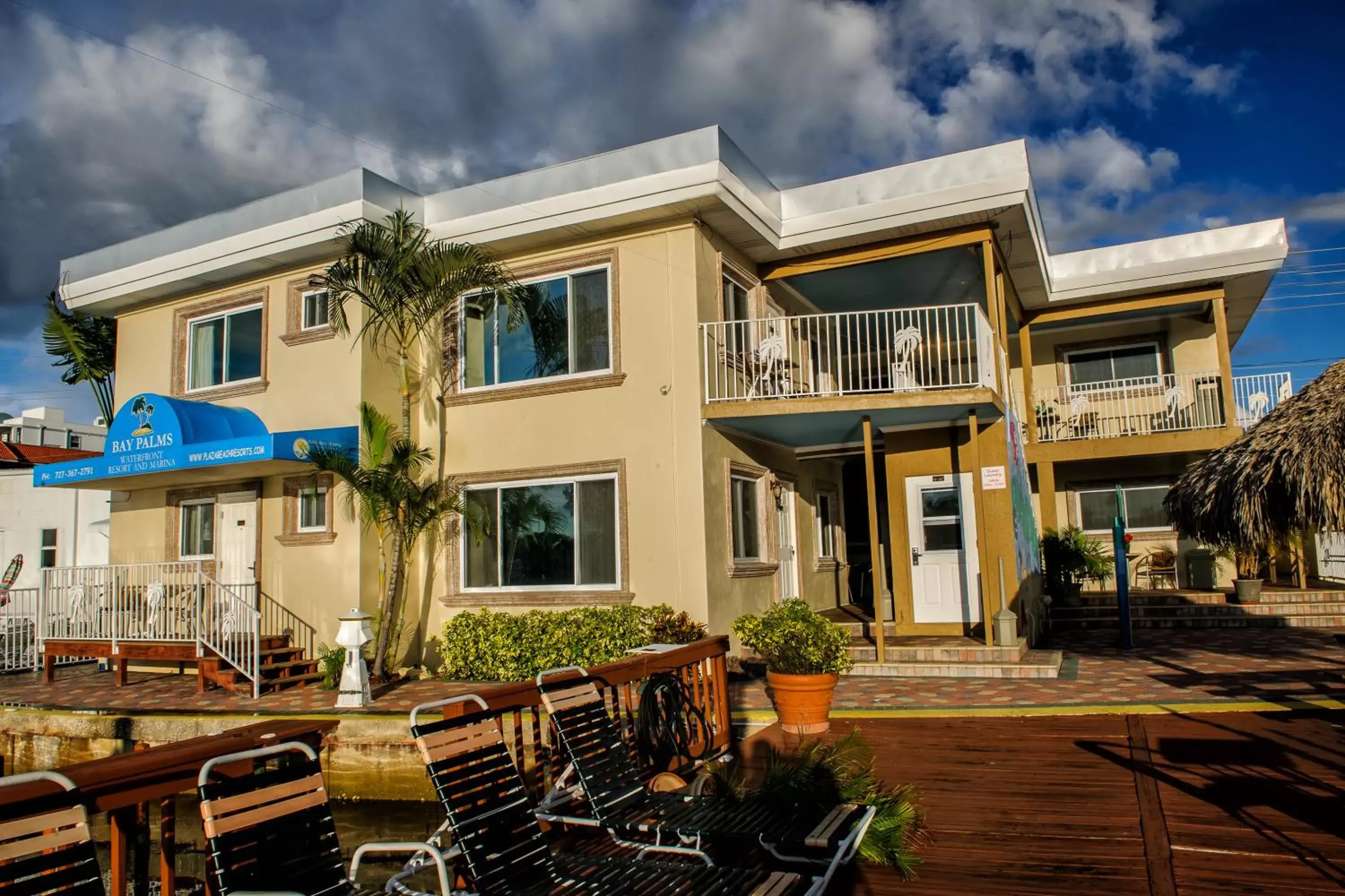 Property Building in Bay Palms Waterfront Resort - Hotel and Marina