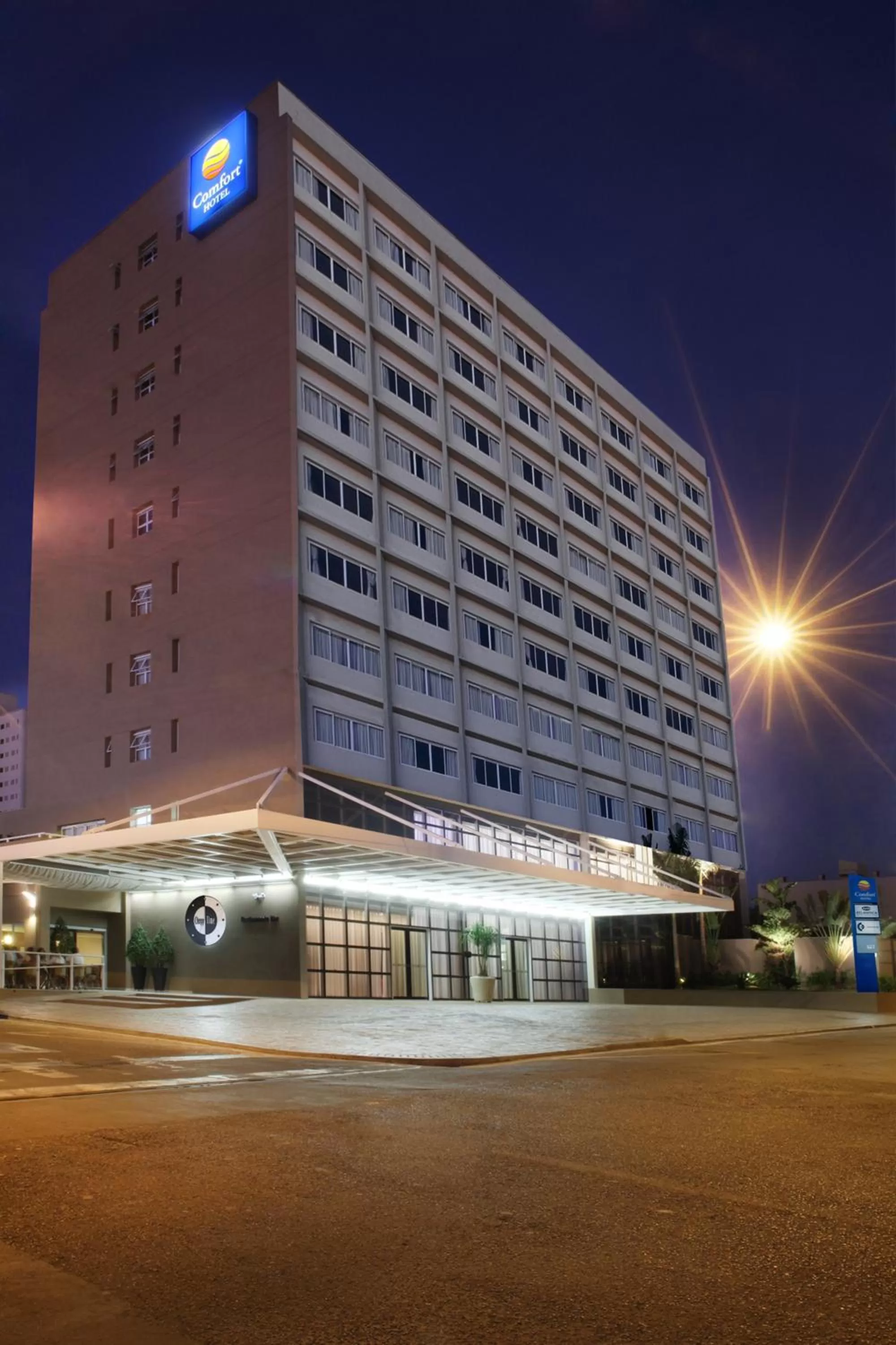 Facade/entrance in Comfort Hotel Sertãozinho