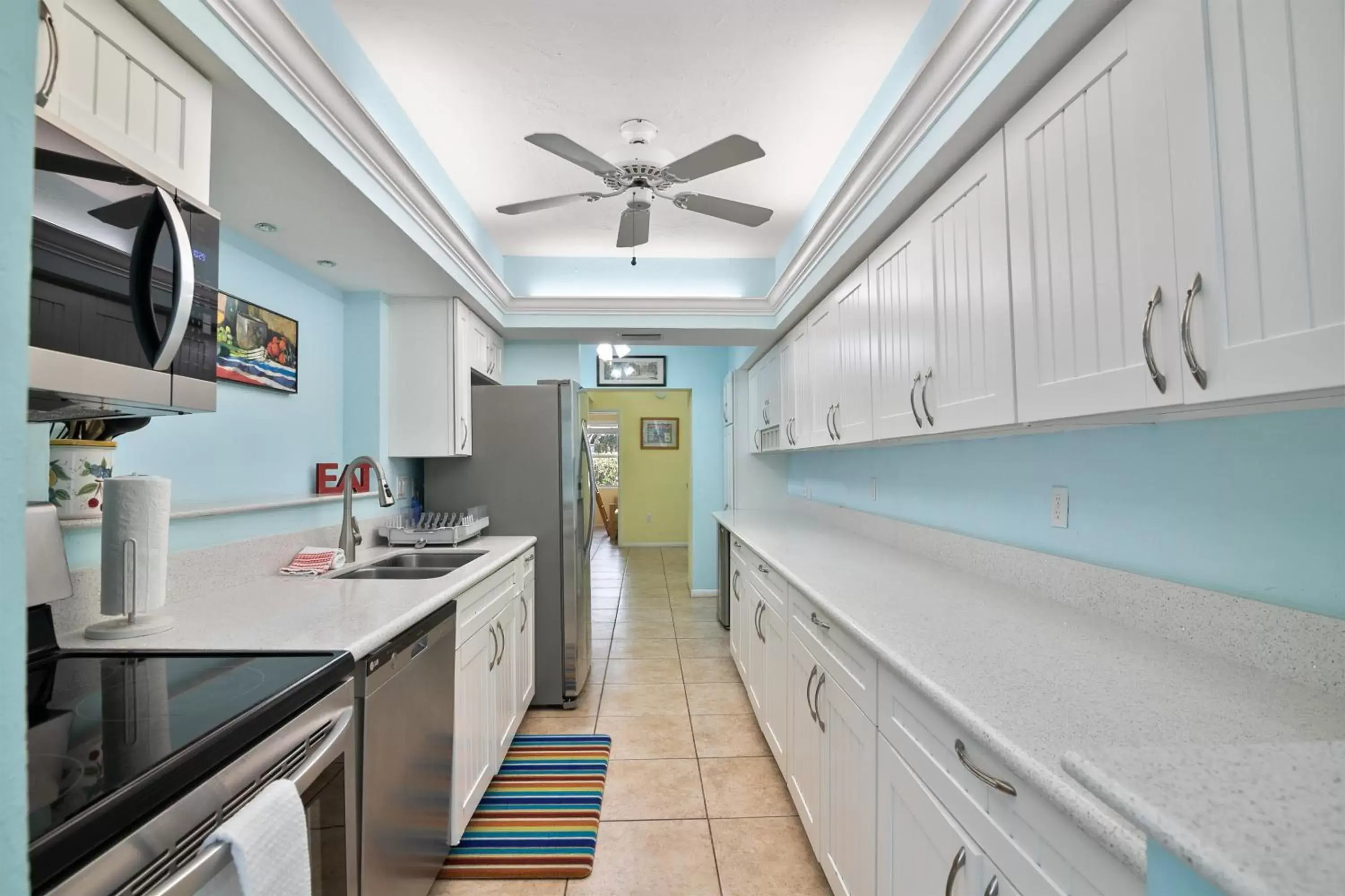 Kitchen/Kitchenette in The Ringling Beach House