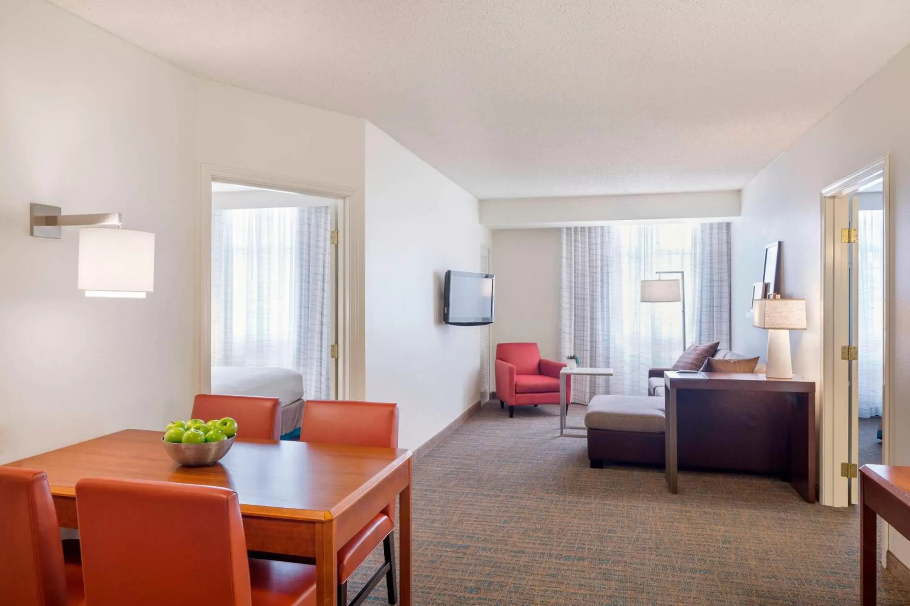 Living room, Seating Area in Residence Inn Portland Downtown/RiverPlace