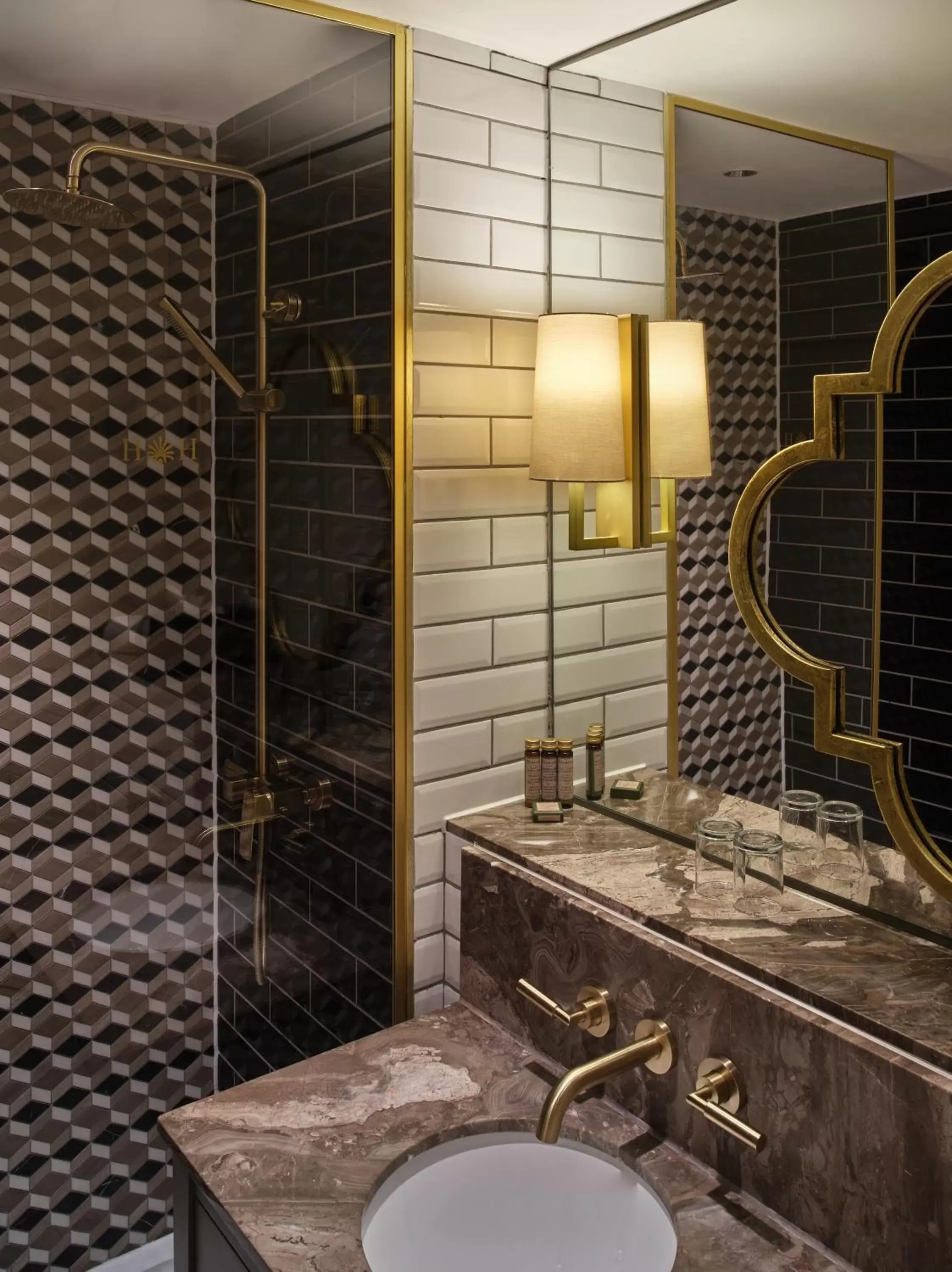 Toilet, Bathroom in Henrietta House, a member of Radisson Individuals