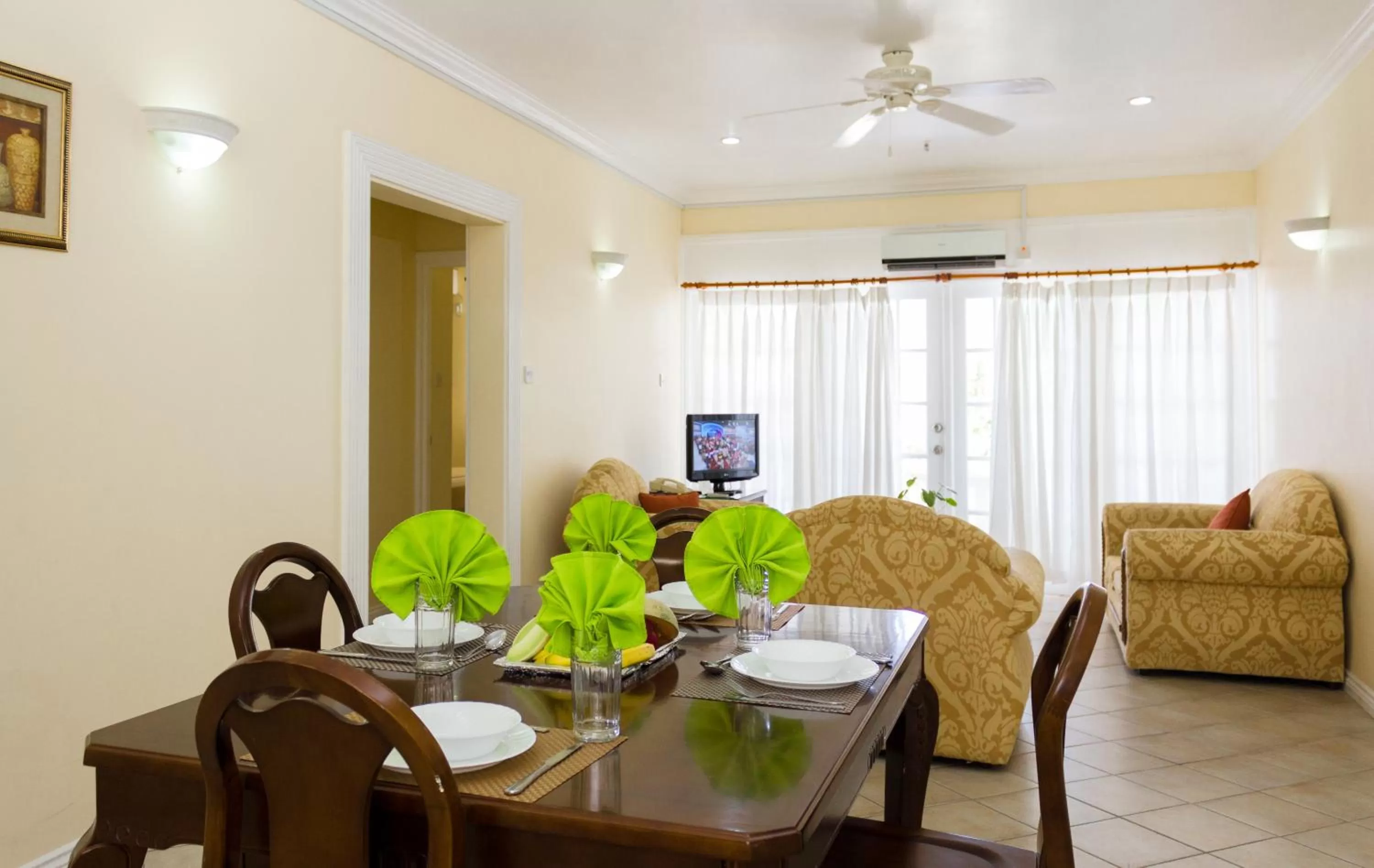 Two Bedroom Croton Suite in Bay Gardens Hotel