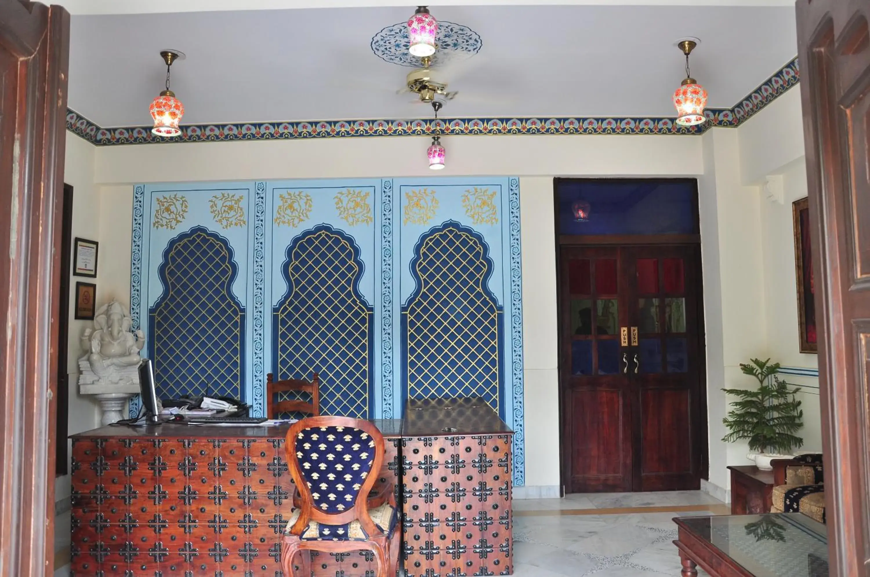 Lobby or reception in Rani Mahal Hotel