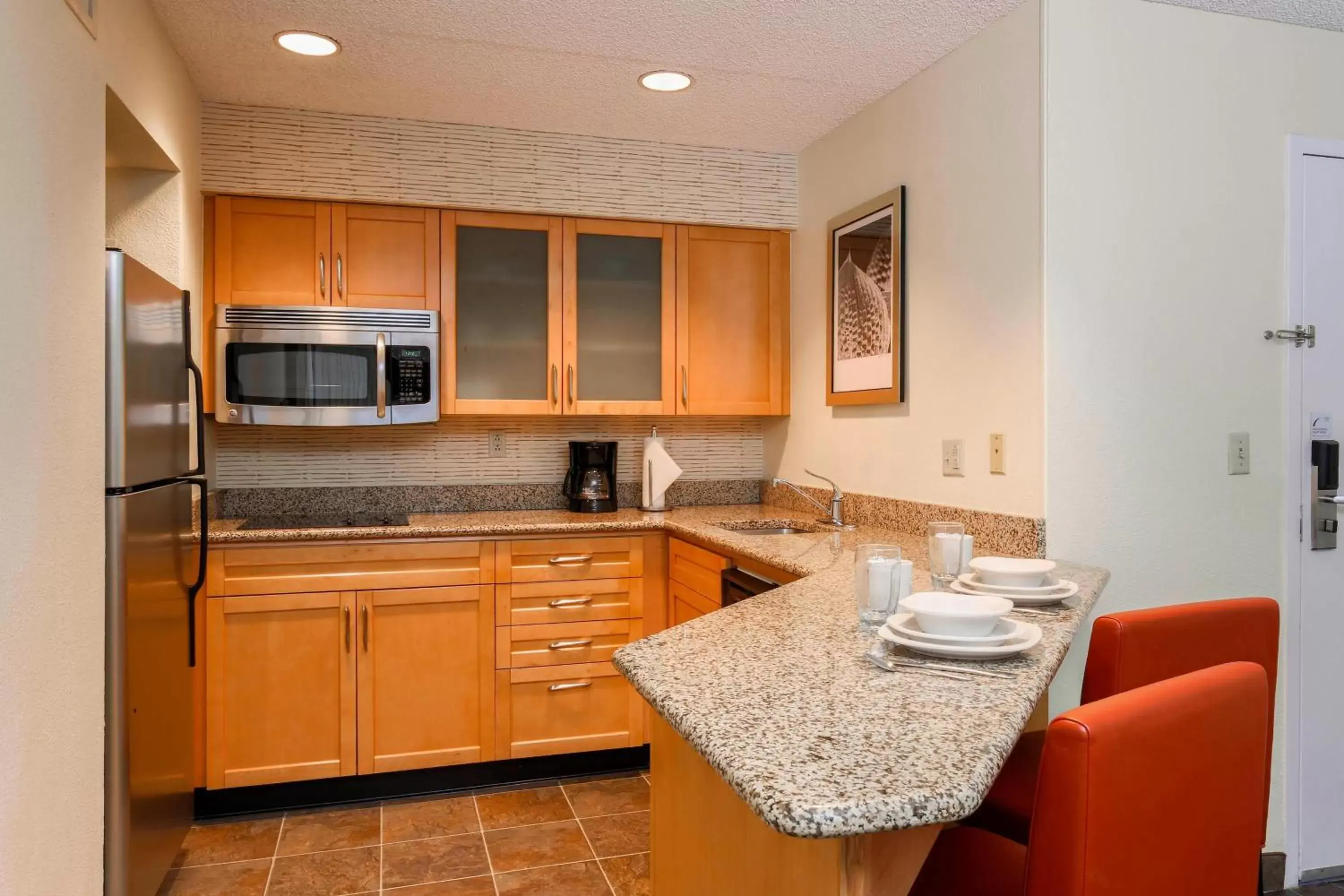 Bedroom, Kitchen/Kitchenette in Residence Inn Bakersfield