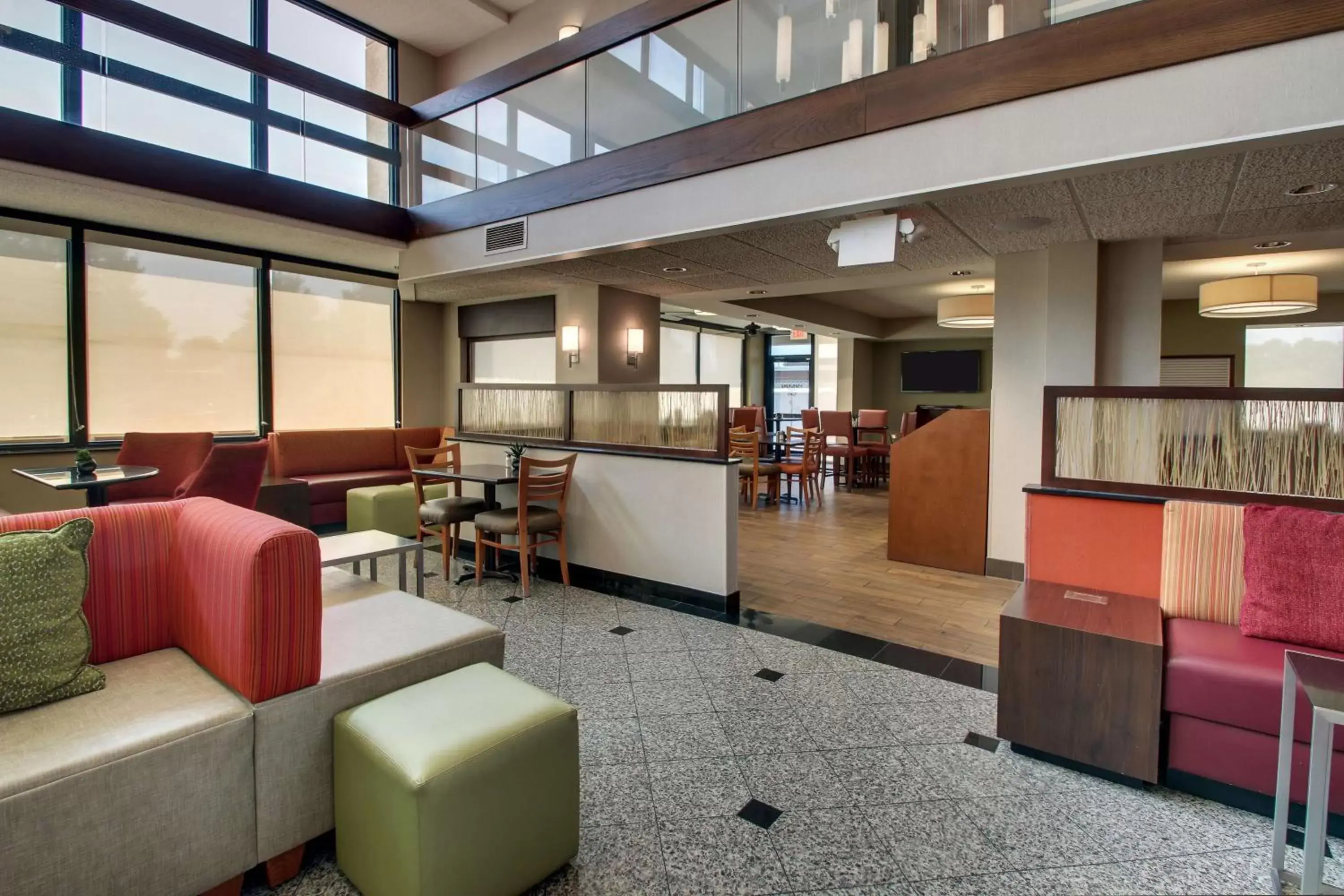 Restaurant/places to eat, Lobby/Reception in Drury Inn & Suites Evansville East