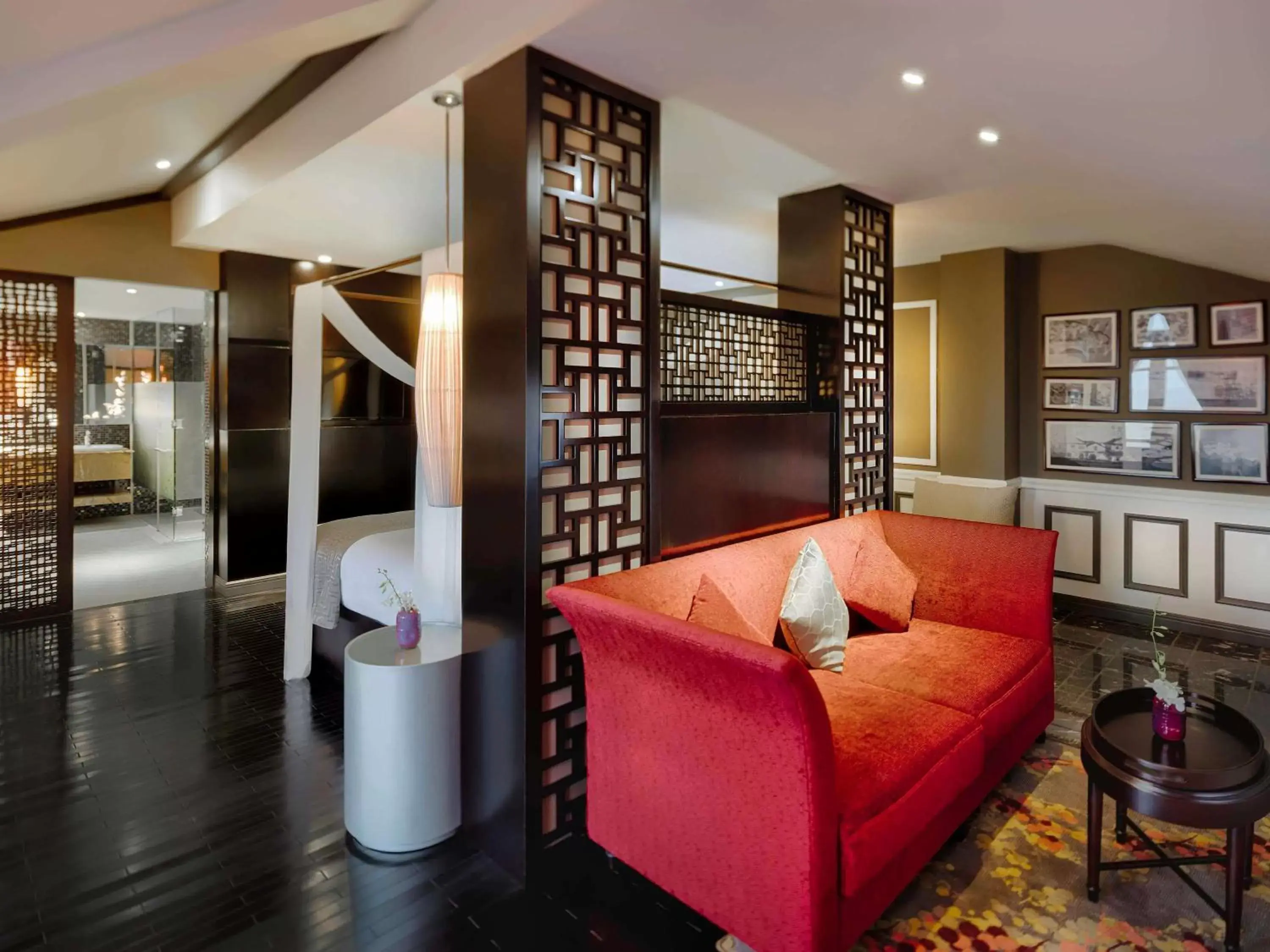 Bedroom, Lobby/Reception in Hotel Royal Hoi An - MGallery