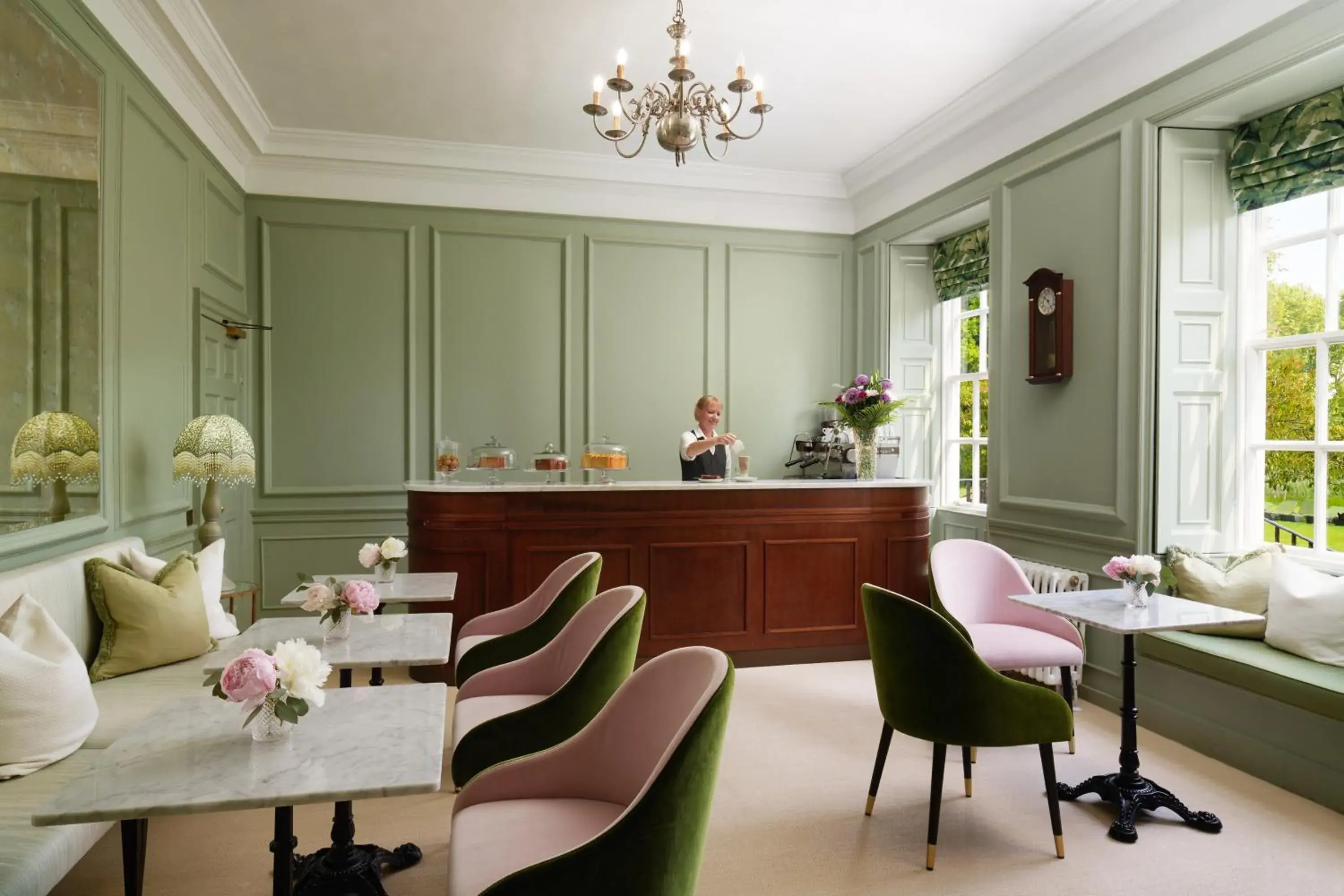 Coffee/tea facilities, Restaurant/Places to Eat in Champneys Henlow