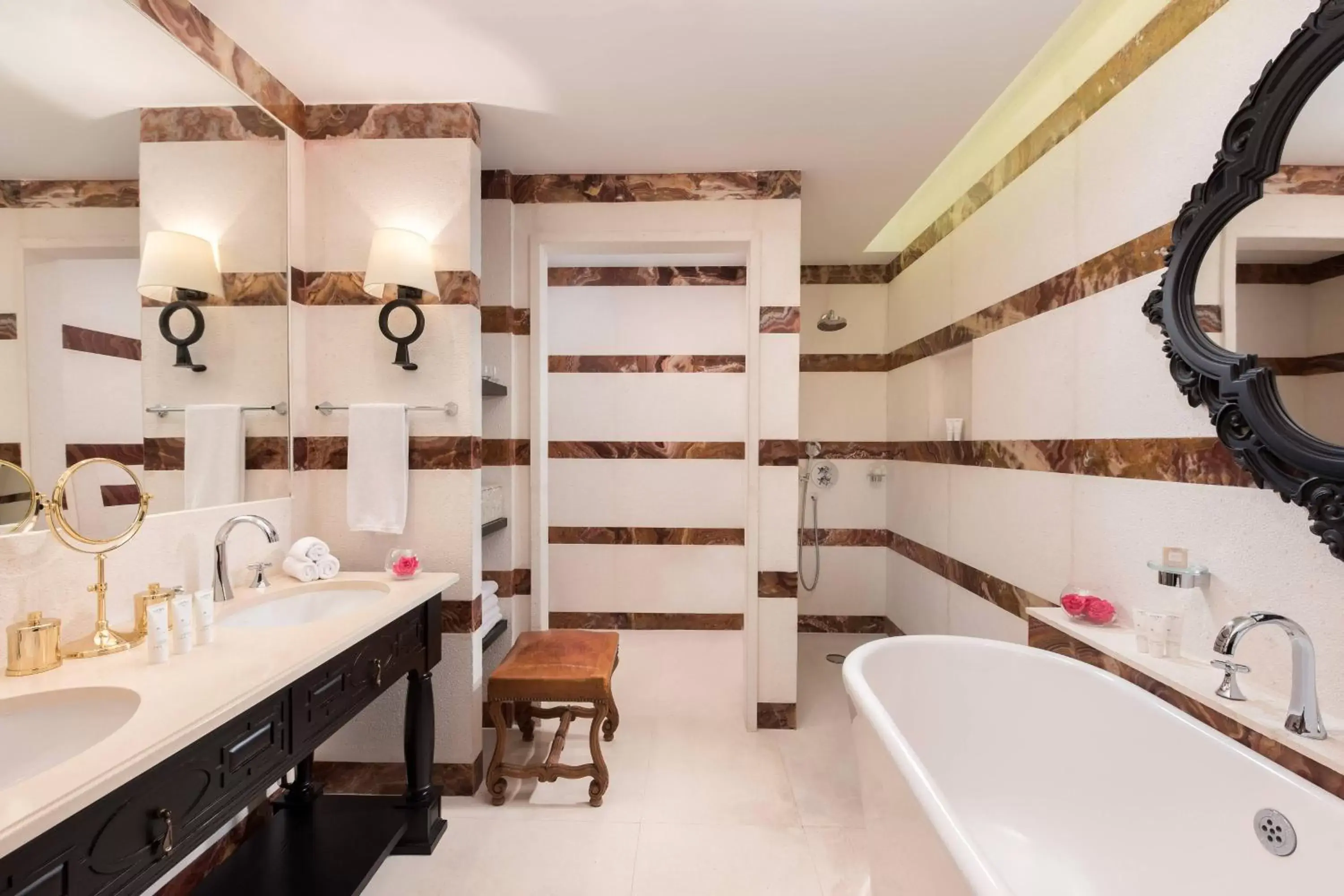 Bathroom in Hotel Alfonso XIII, a Luxury Collection Hotel, Seville