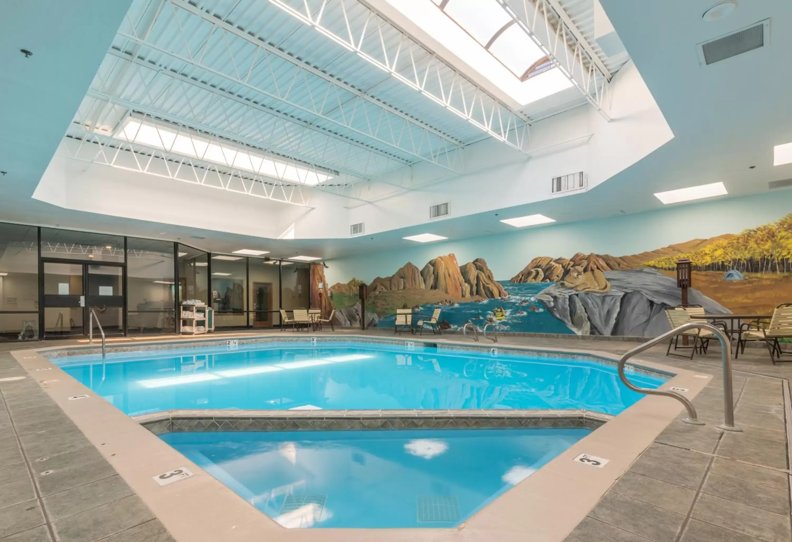 Swimming Pool in Grand Vista Hotel Grand Junction