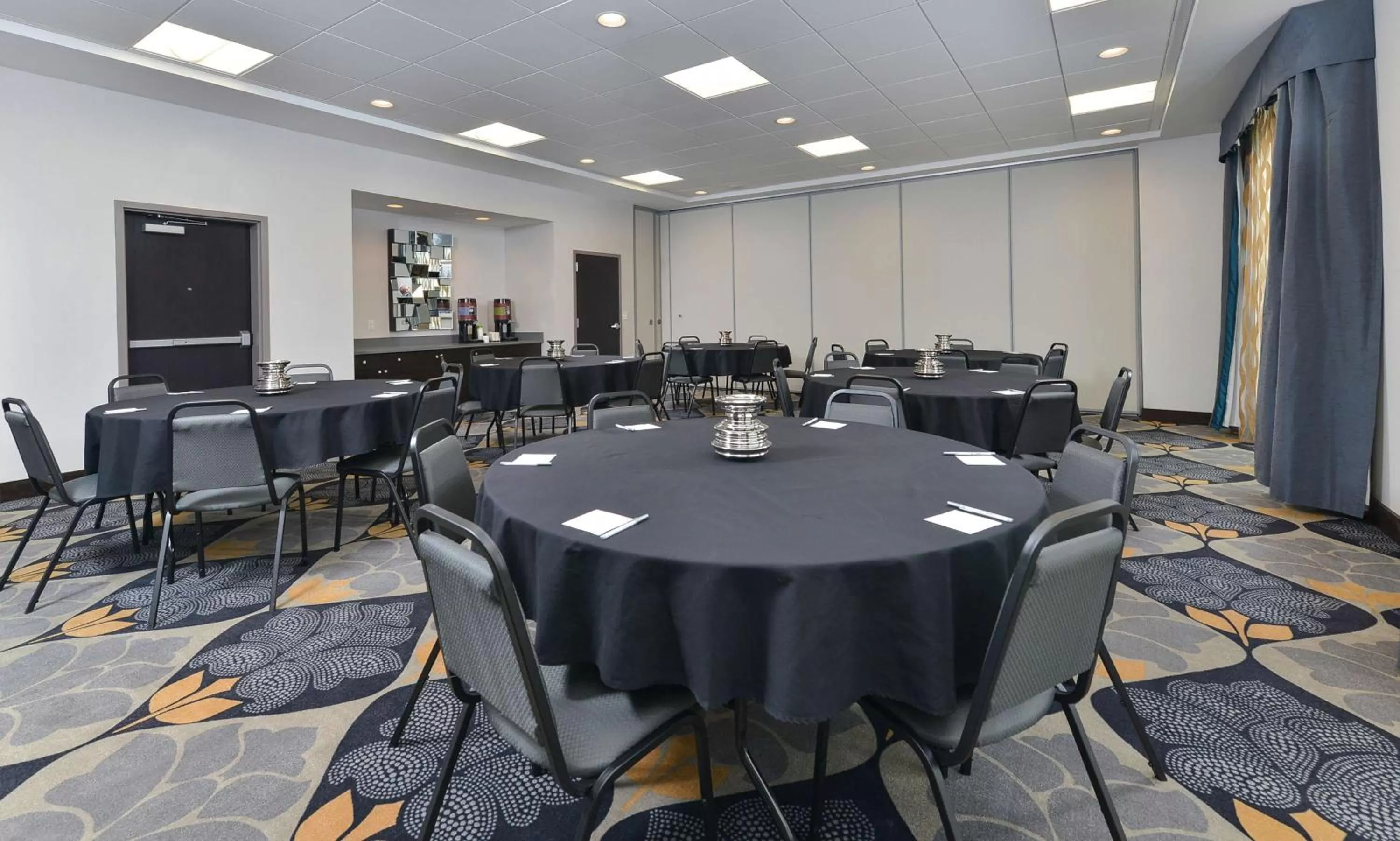 Meeting/conference room in Hampton Inn & Suites Des Moines Downtown