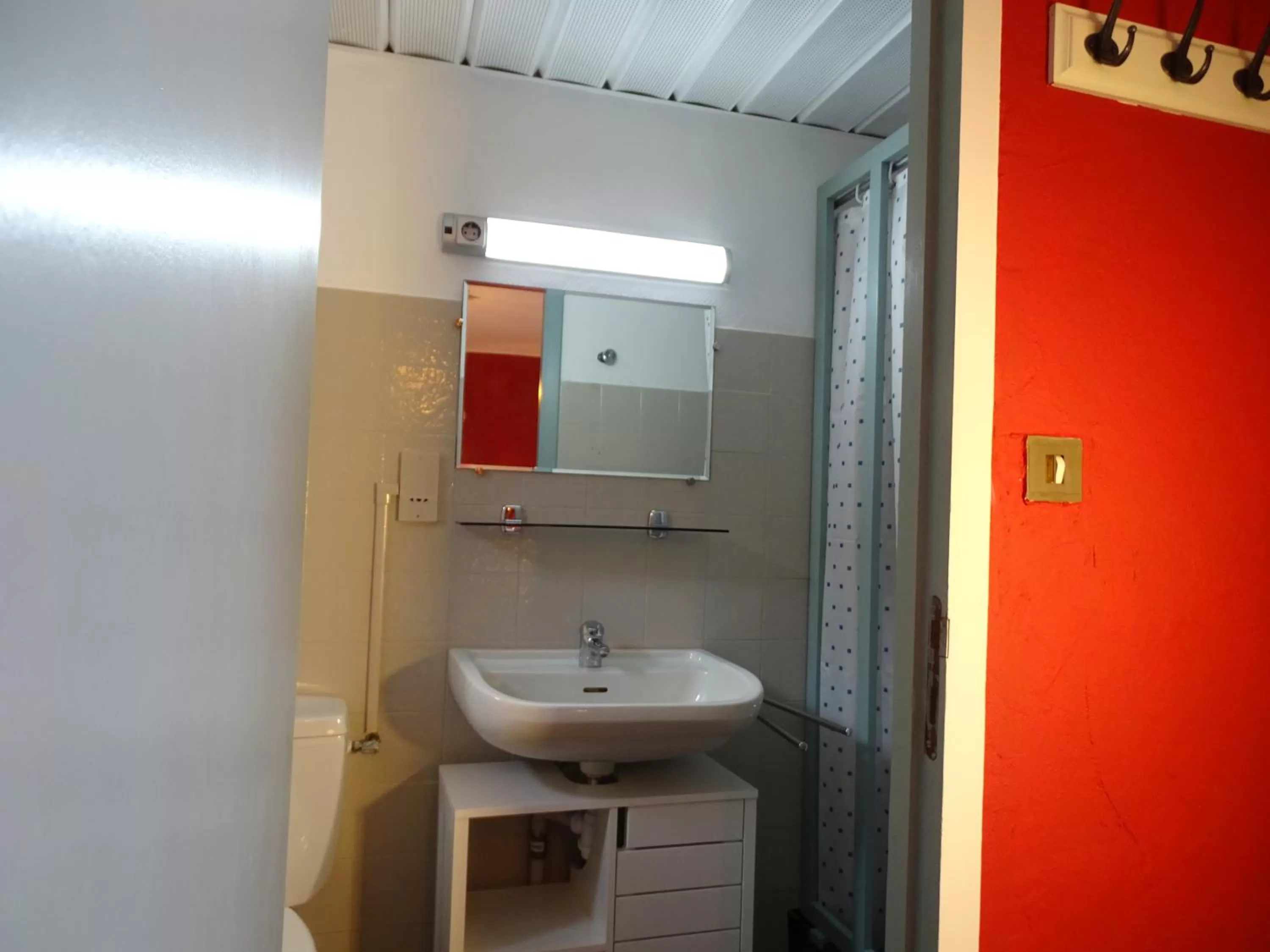 Bathroom in DÉDÉ DU VAL B&B