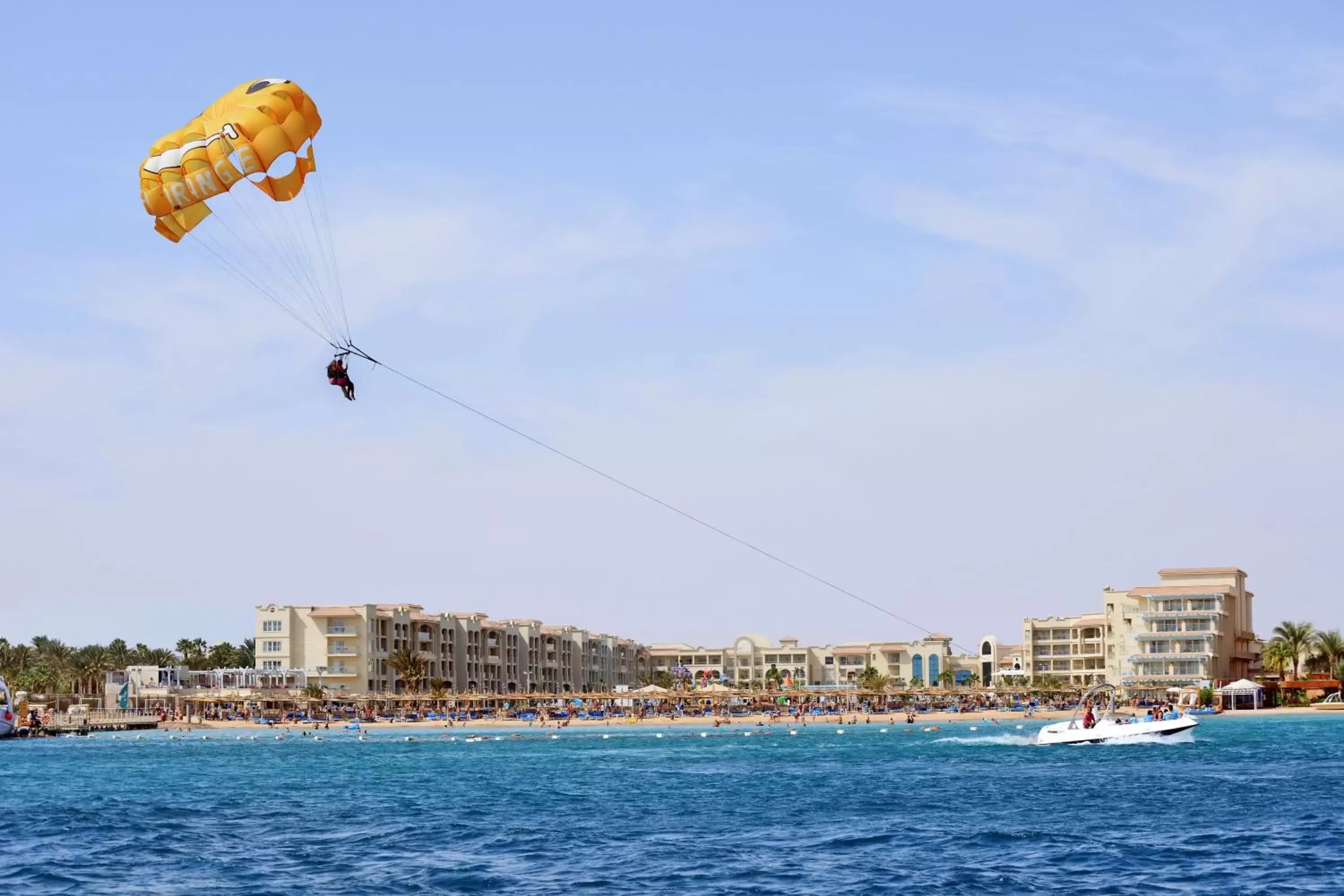 Beach in Pickalbatros White Beach Resort - Hurghada