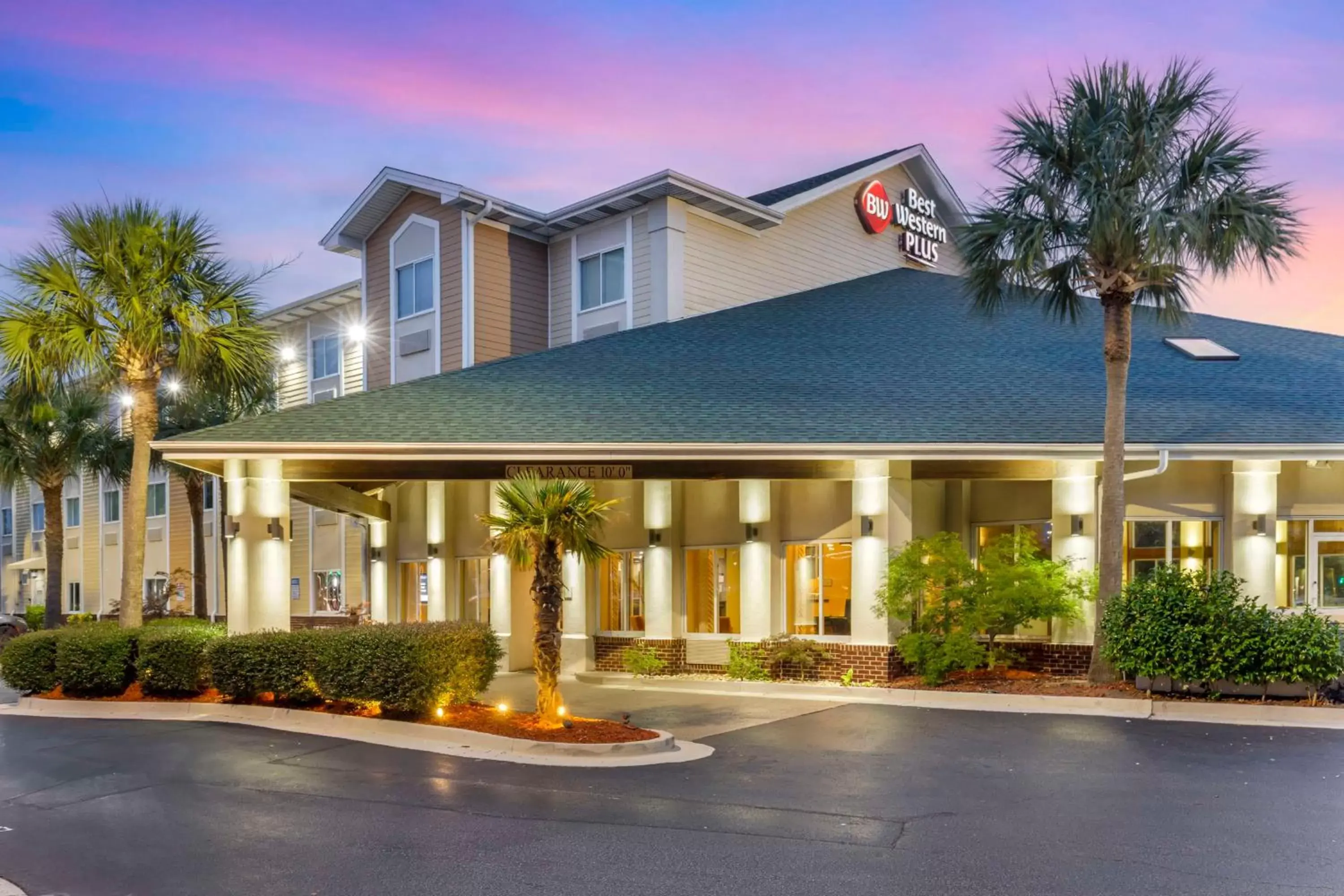 Property Building in Best Western Plus Wilmington/Carolina Beach