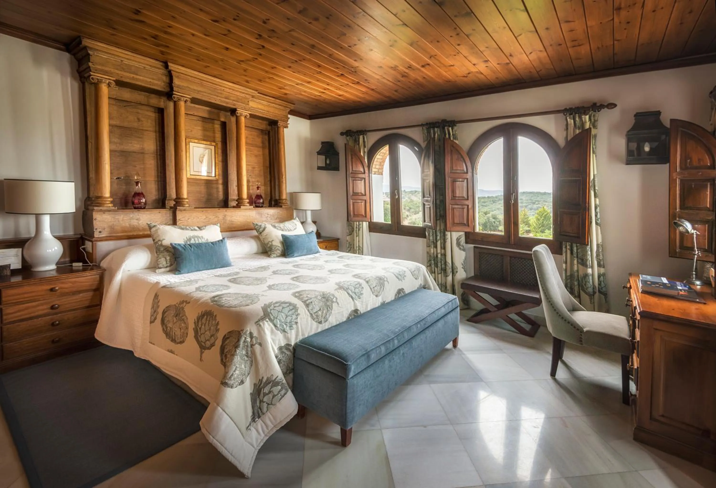 Photo of the whole room, Bed in Finca La Bobadilla - The Leading Hotels of the World