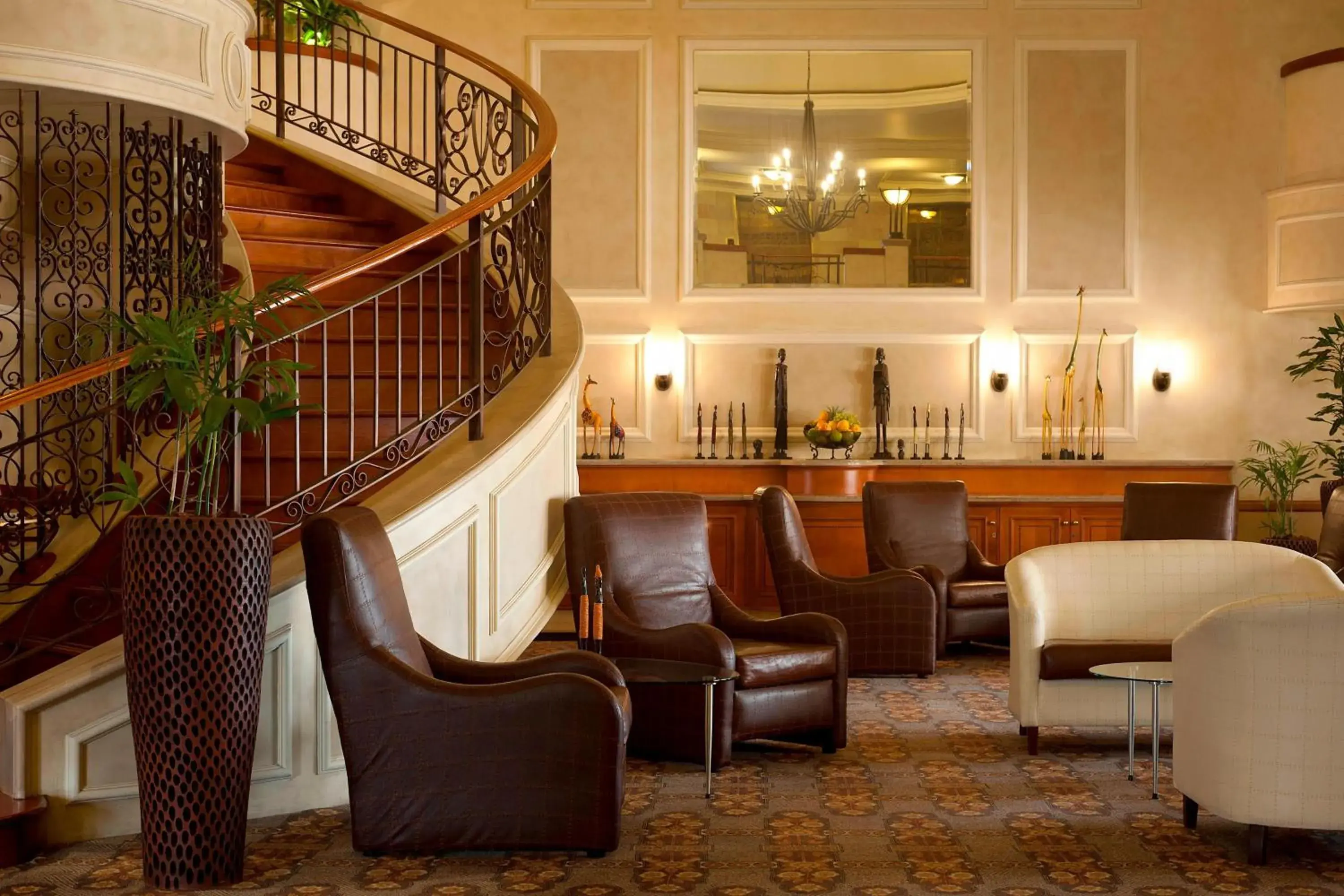 Lounge or bar in Sheraton Pretoria Hotel