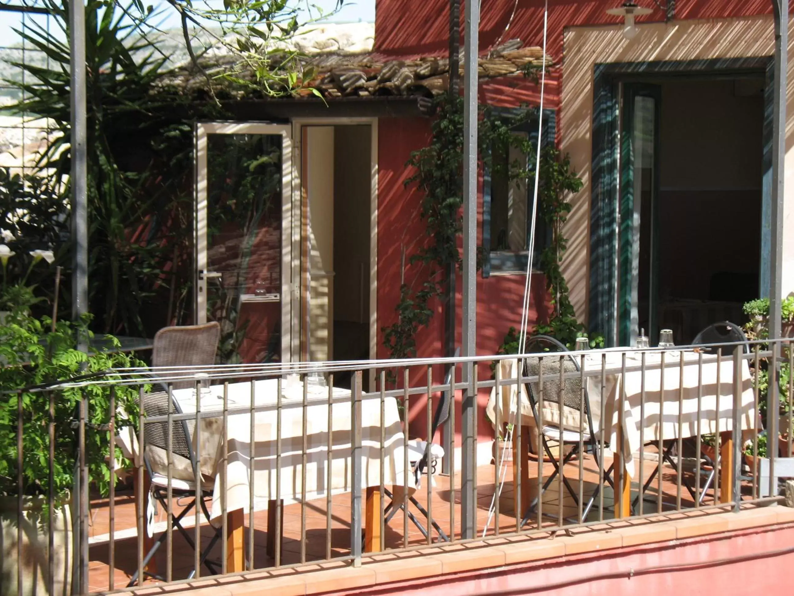 Balcony/Terrace, Restaurant/Places to Eat in B&B L'Orto Sul Tetto