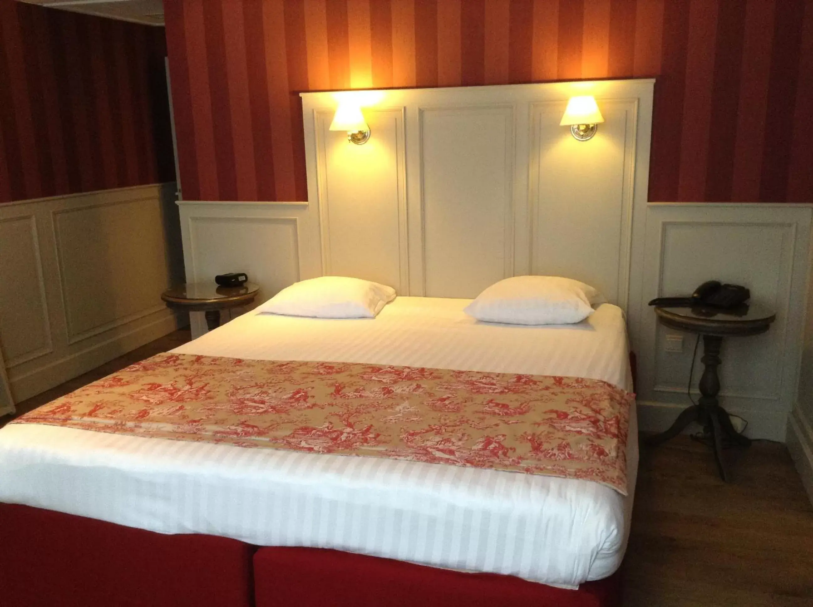 Bedroom, Bed in Hotel Patritius