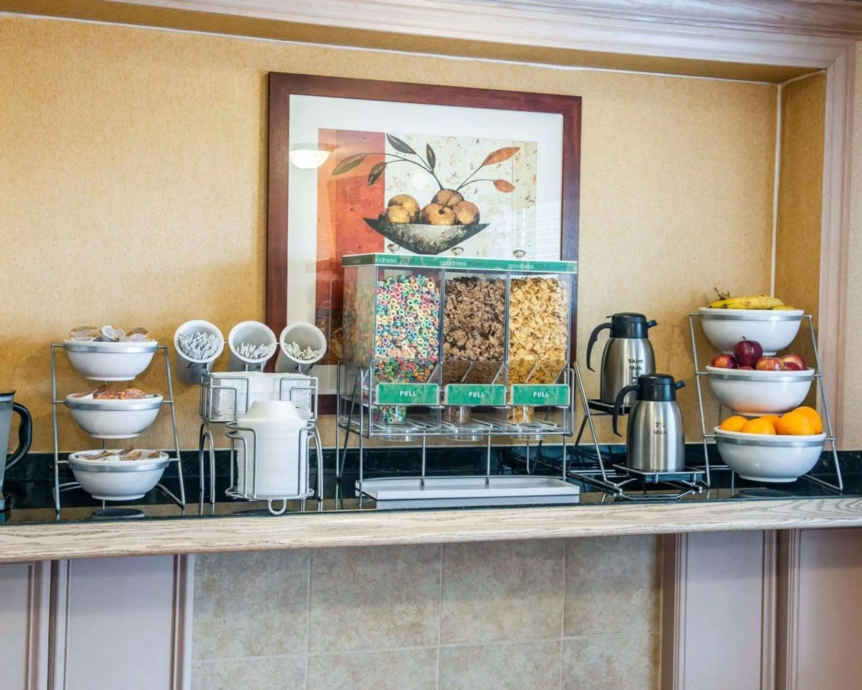 Restaurant/places to eat, Kitchen/Kitchenette in Comfort Suites Southwest