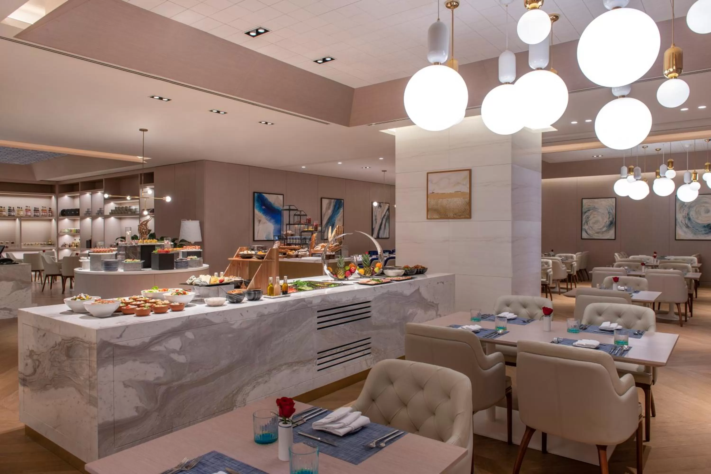 Restaurant/places to eat in Steigenberger Hotel Doha