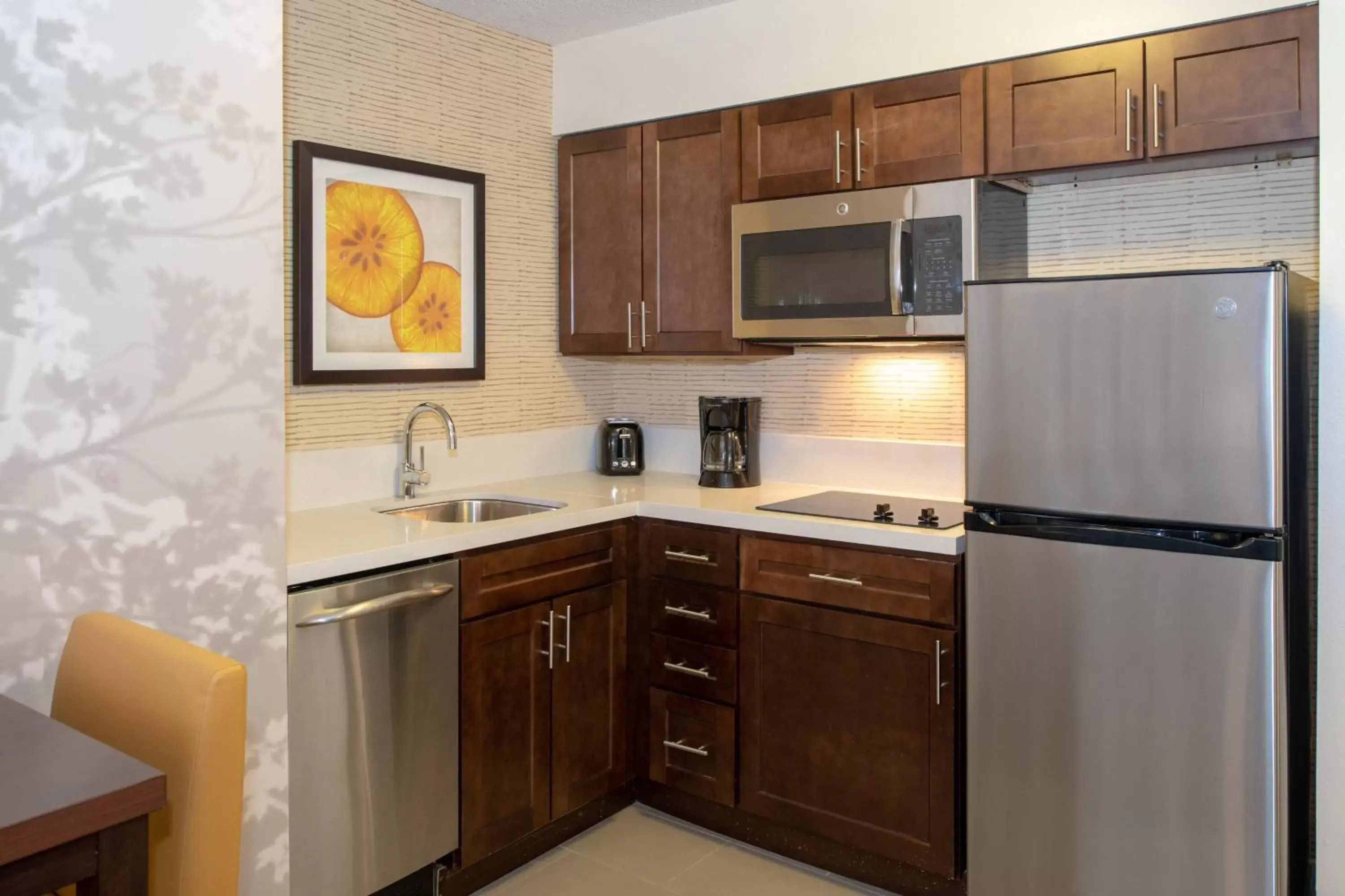 Bedroom, Kitchen/Kitchenette in Residence Inn by Marriott Jacksonville Butler Boulevard