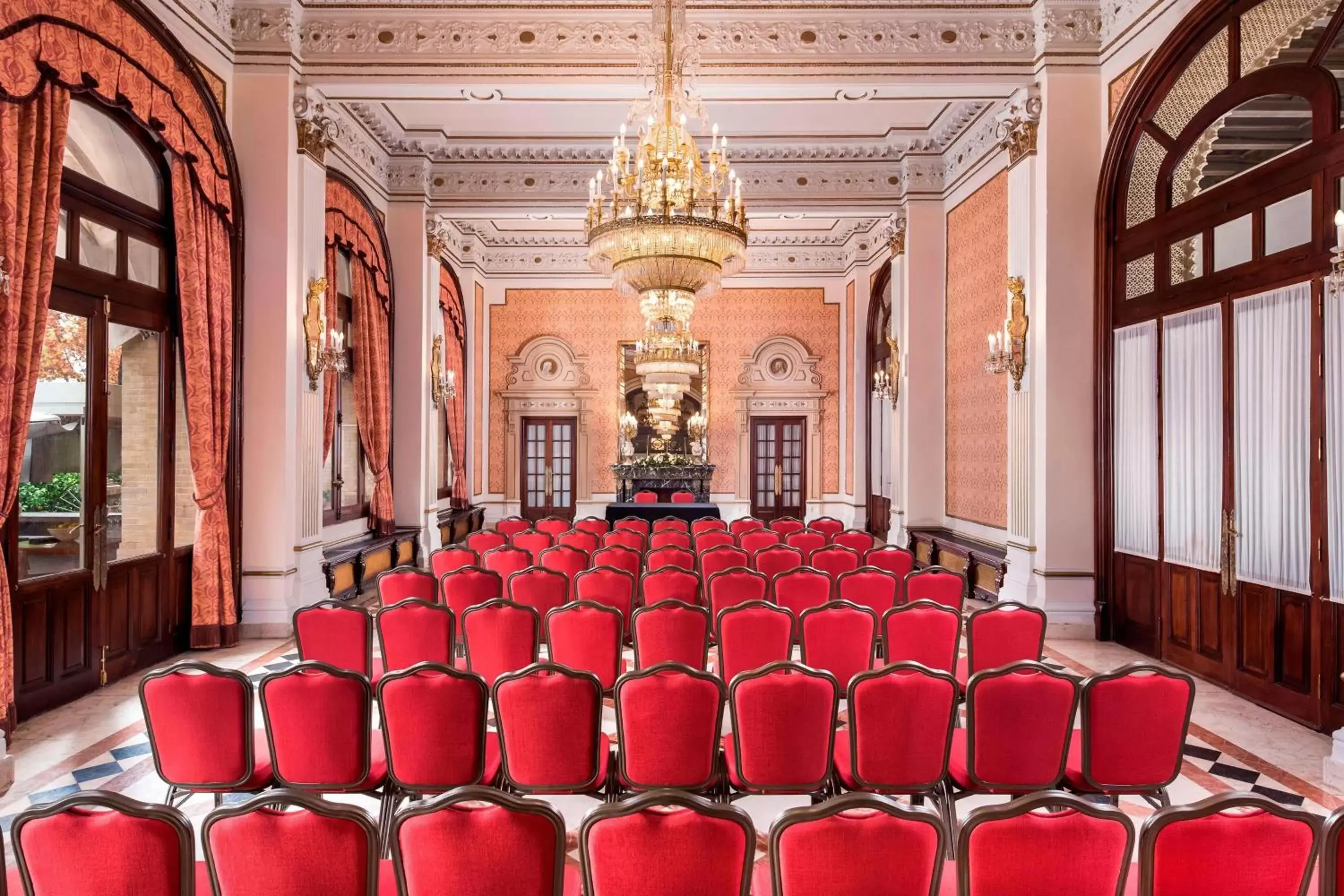 Meeting/conference room in Hotel Alfonso XIII, a Luxury Collection Hotel, Seville