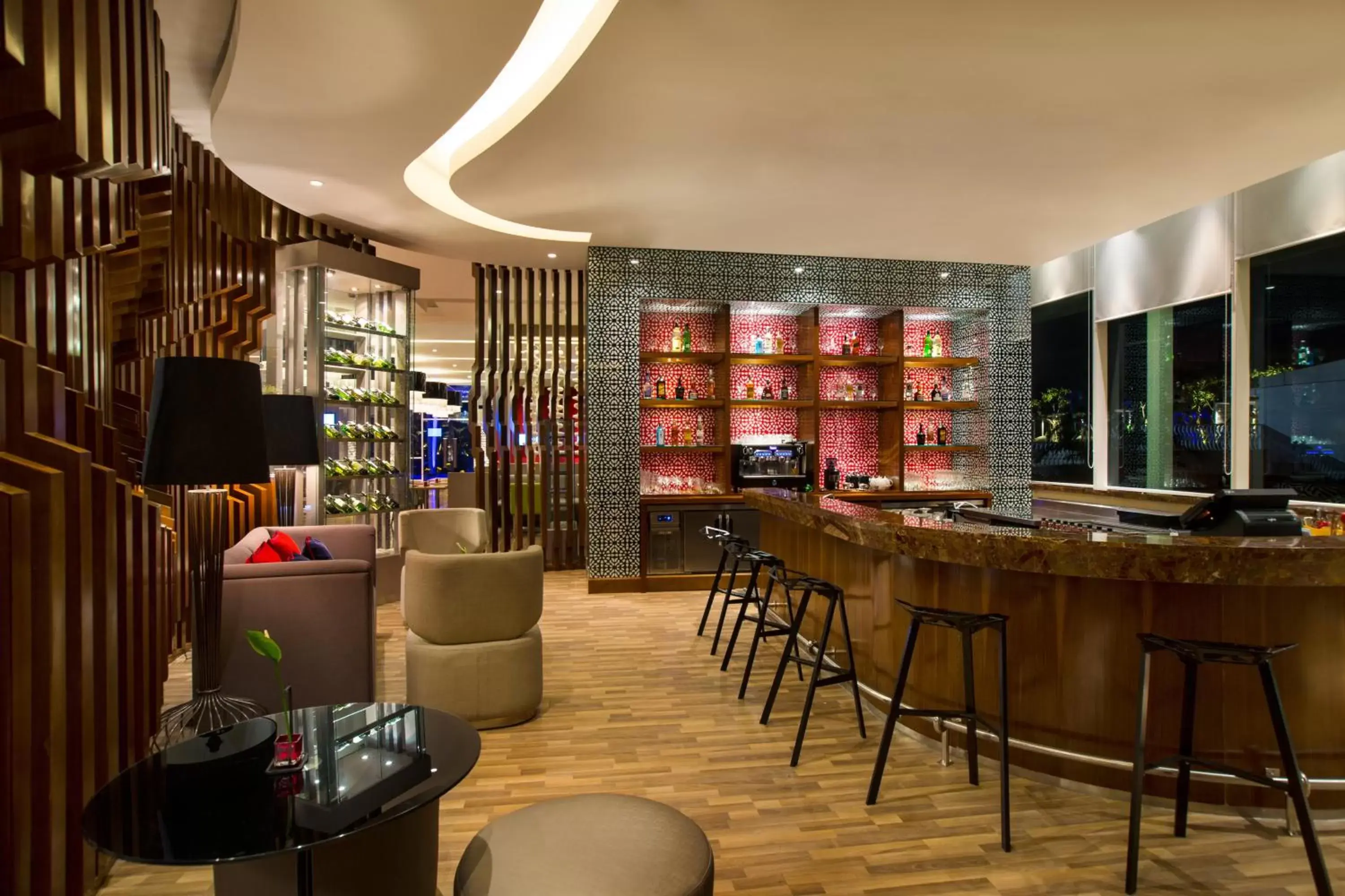 Restaurant/places to eat, Lounge/Bar in Novotel Tangerang