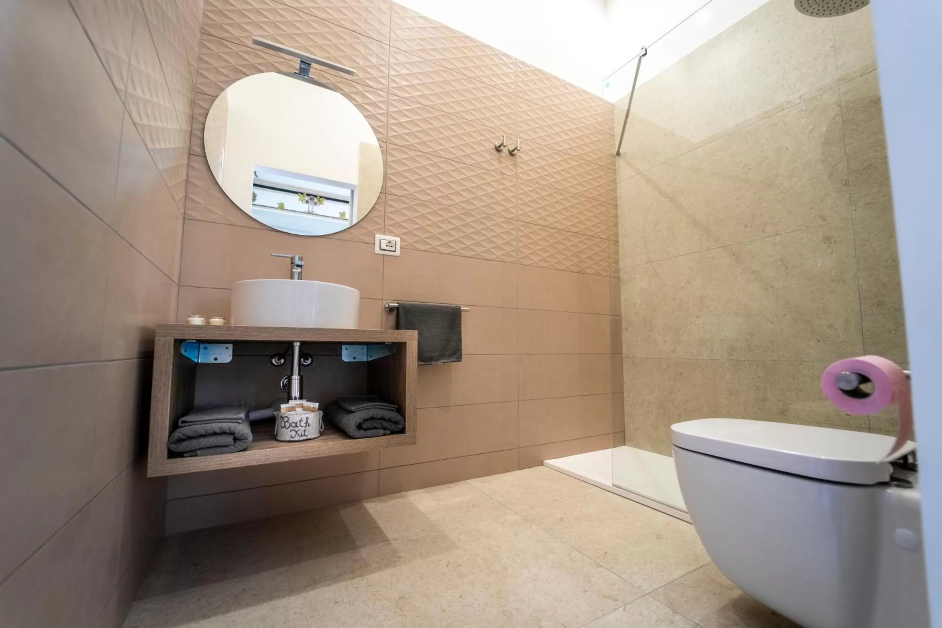 Bathroom in Gli specchi di Archimede