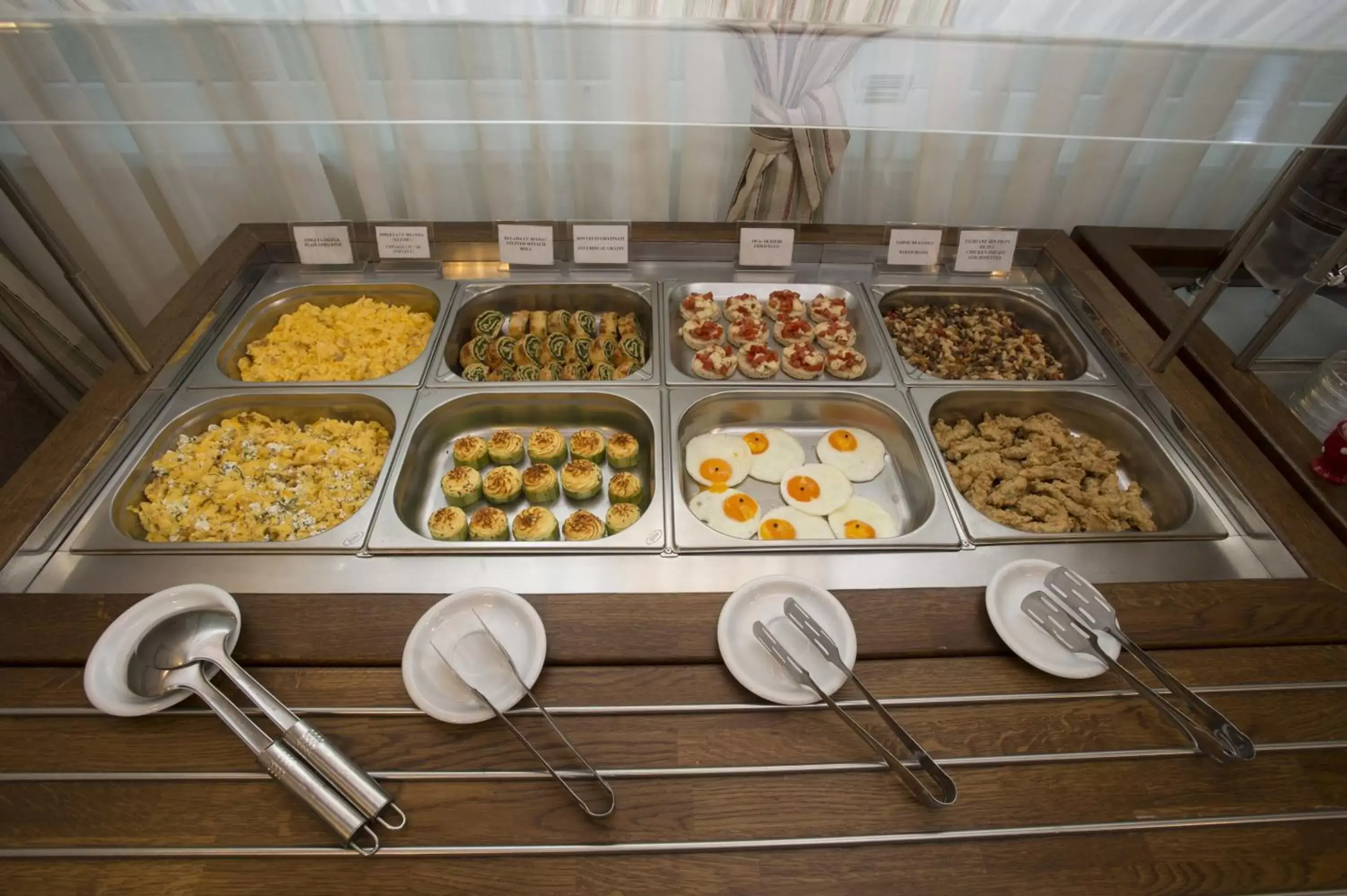 Buffet breakfast in Hotel Ambient
