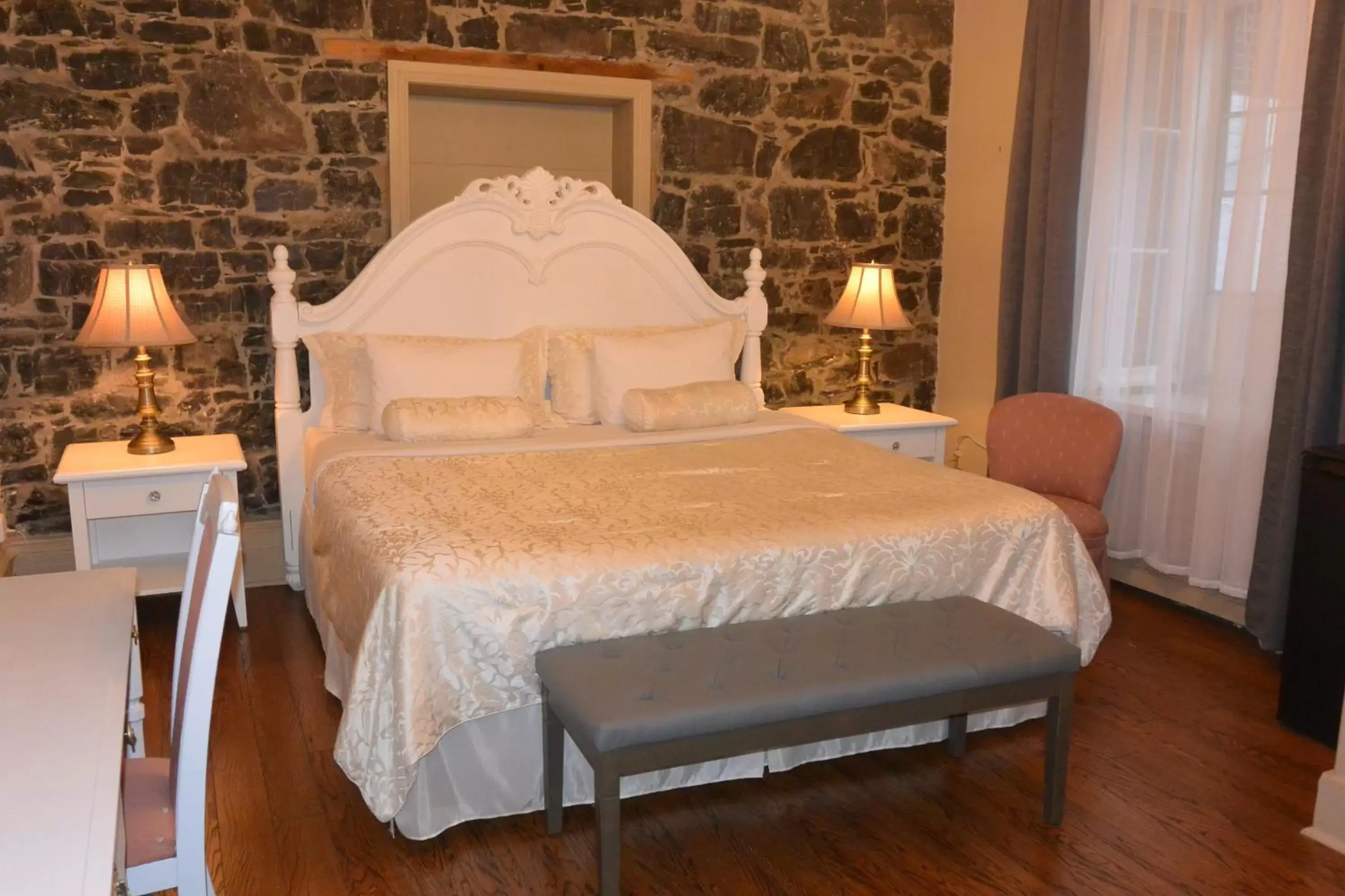 Bed in Manoir Sainte Genevieve