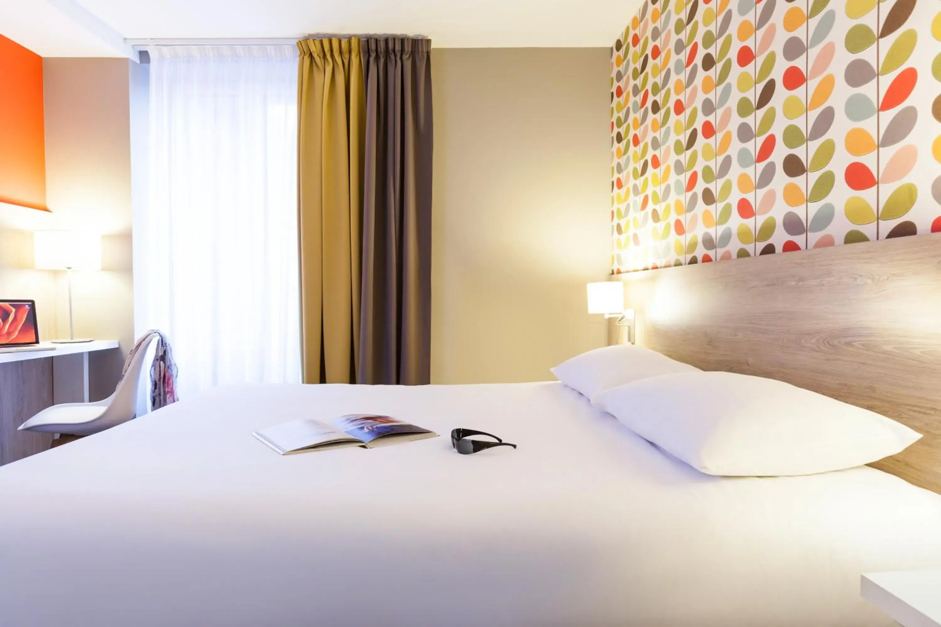 Day, Bed in ibis Styles Chaumont Centre Gare