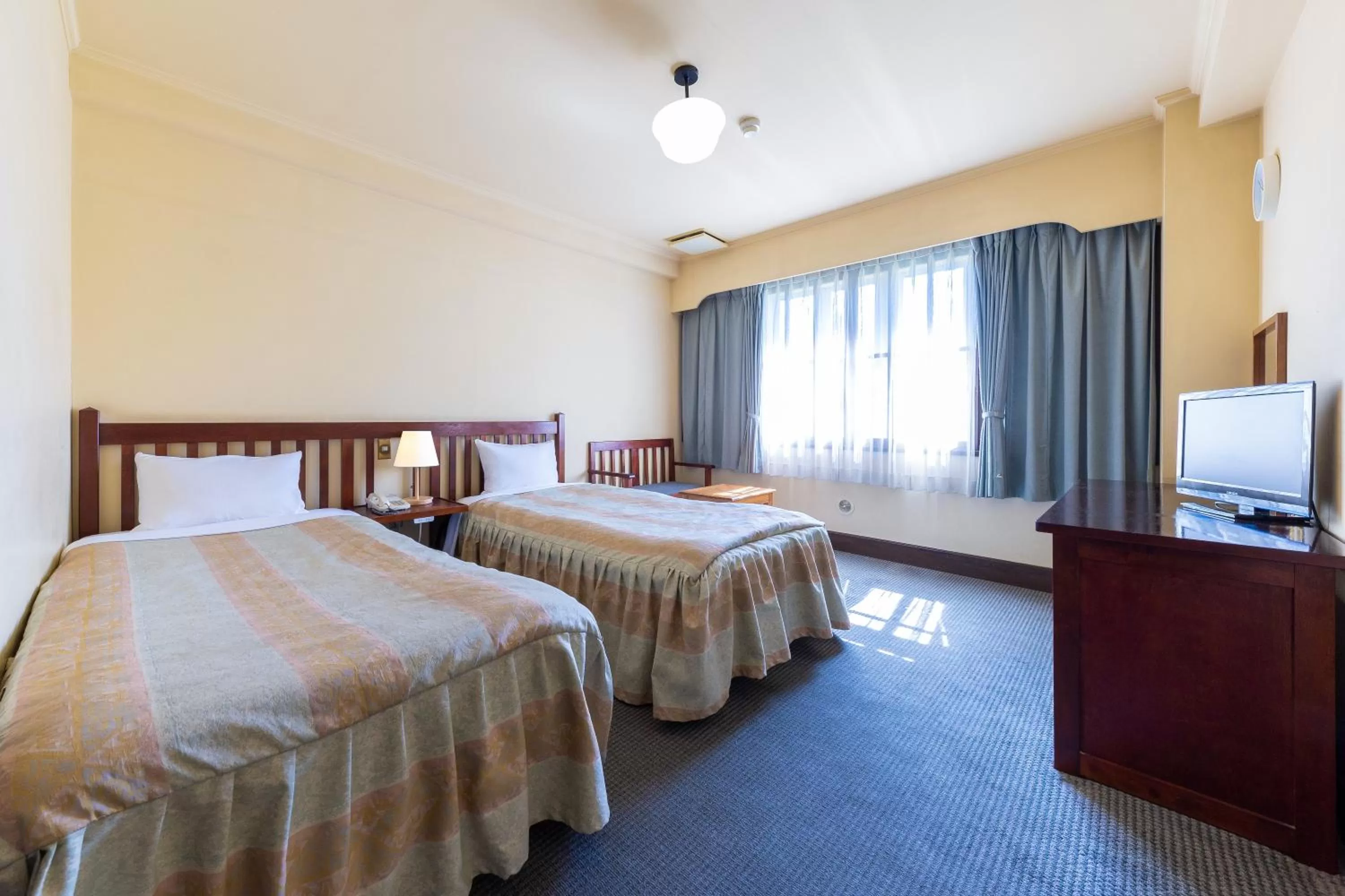 Photo of the whole room, Bed in Hakuba Hotel Paipu no Kemuri