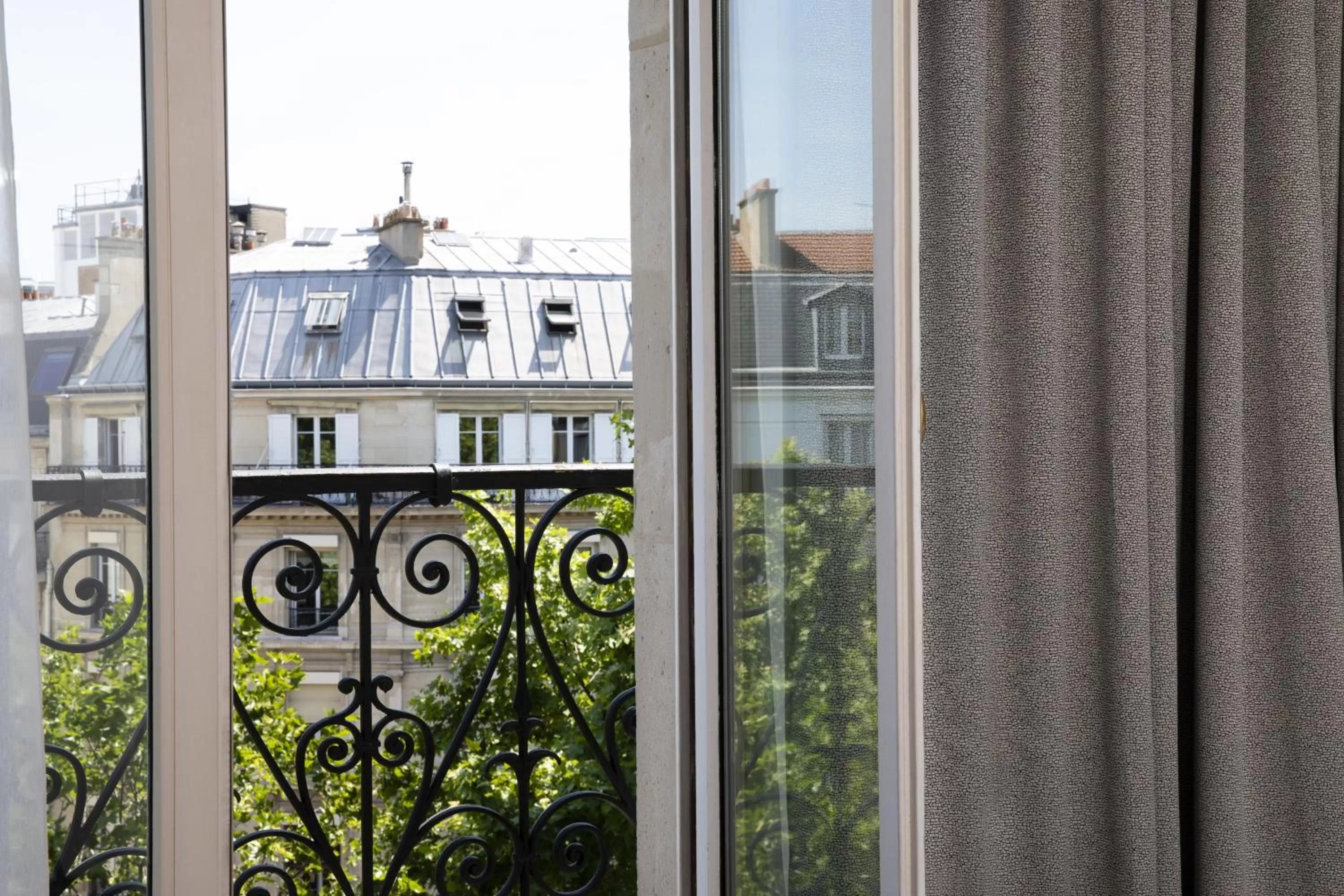 City view in Hôtel Elysées Régencia